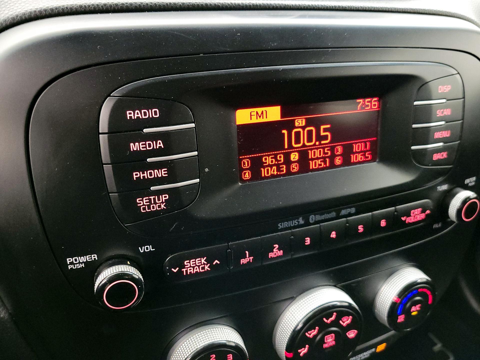 Thumbnail: 2015 Kia Soul - 14