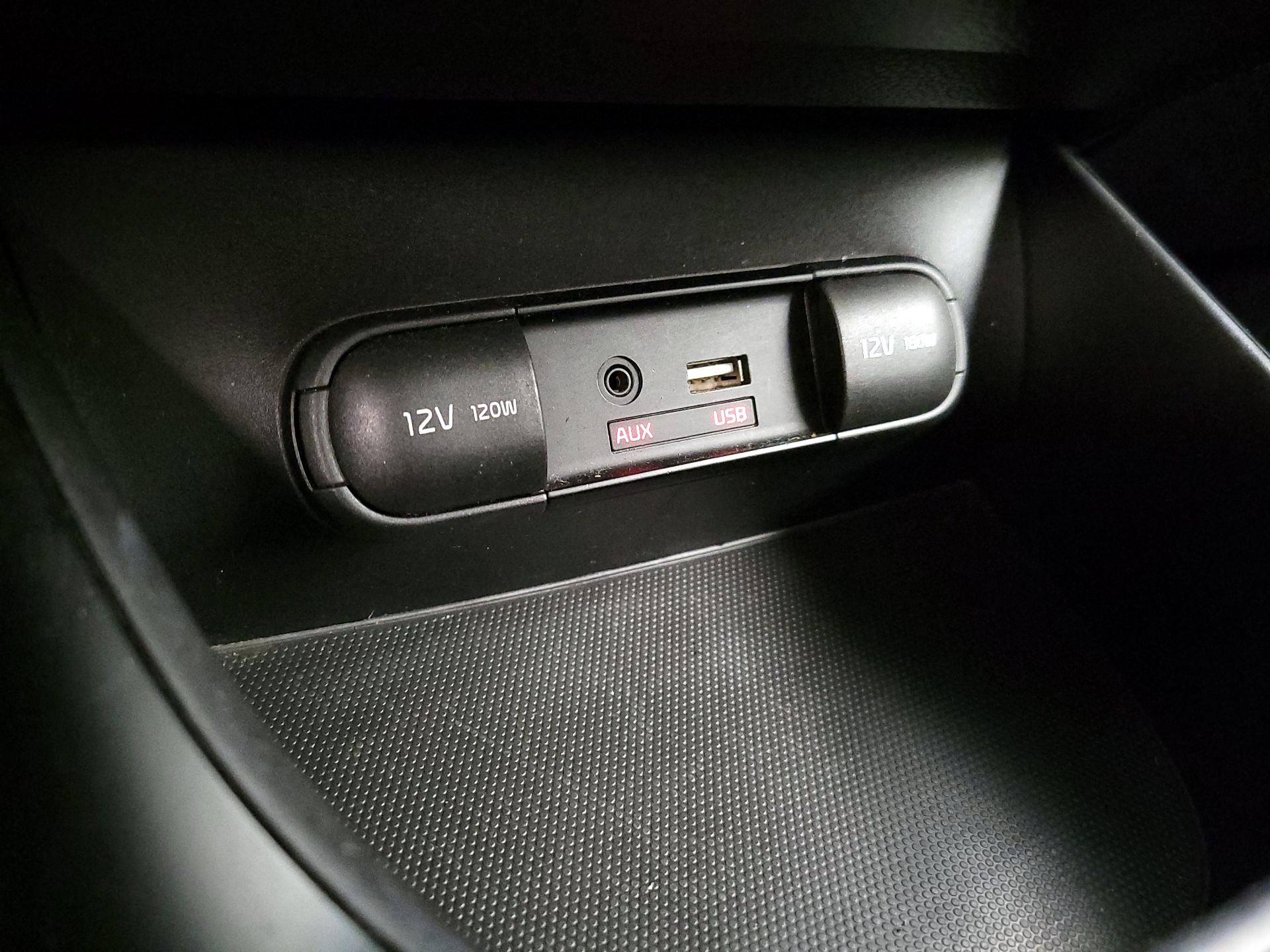 Thumbnail: 2015 Kia Soul - 17