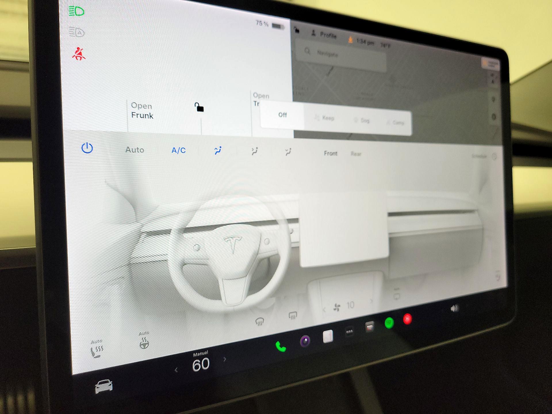 Thumbnail: 2022 Tesla Model 3 - 16