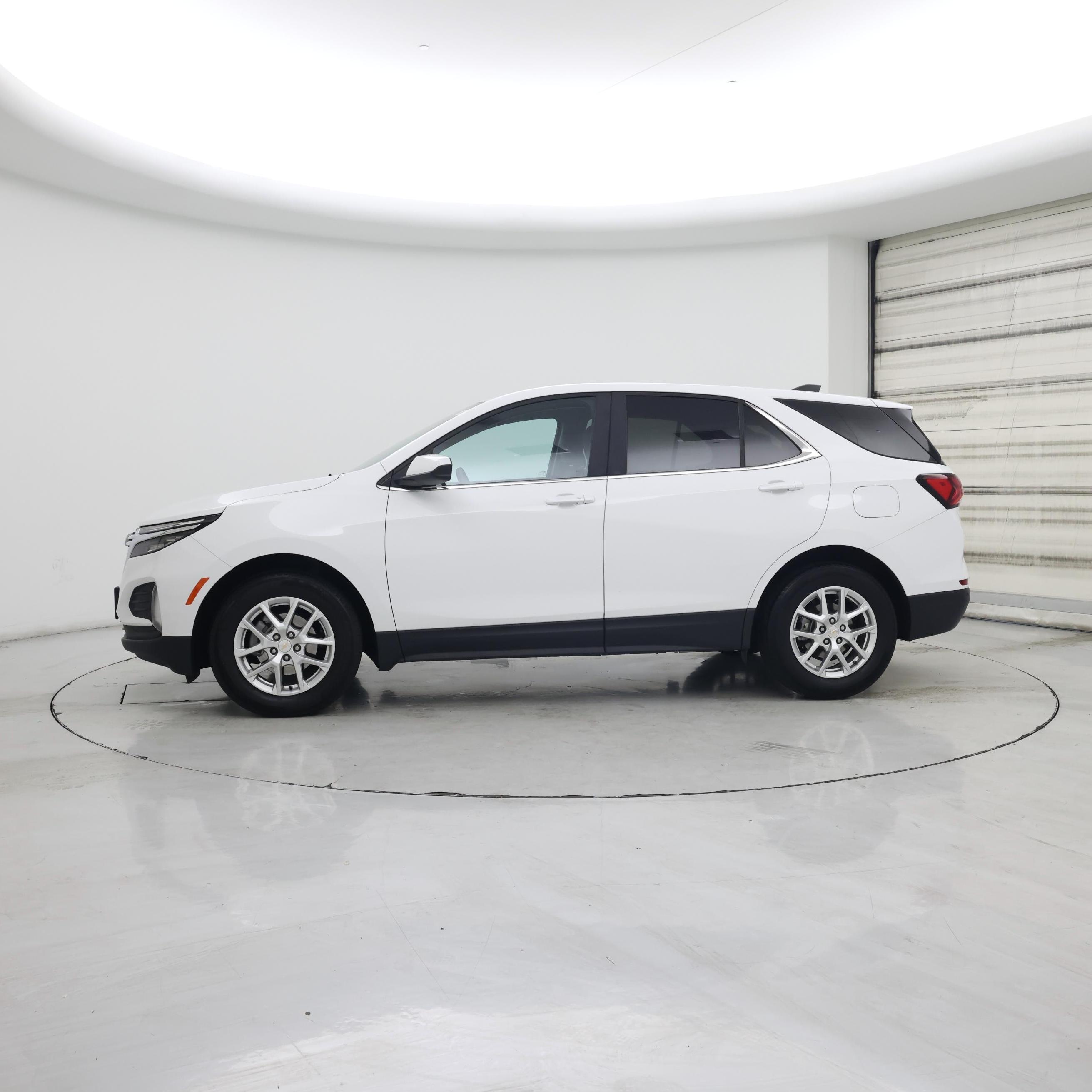 Thumbnail: 2024 Chevrolet Equinox - 3
