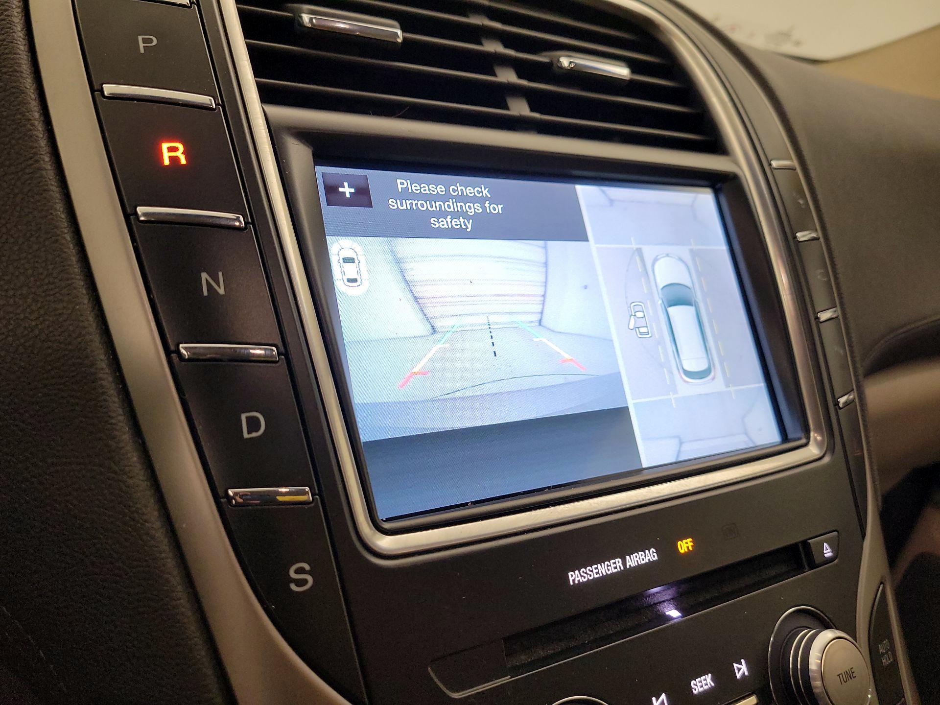 Thumbnail: 2016 Lincoln MKX - 15