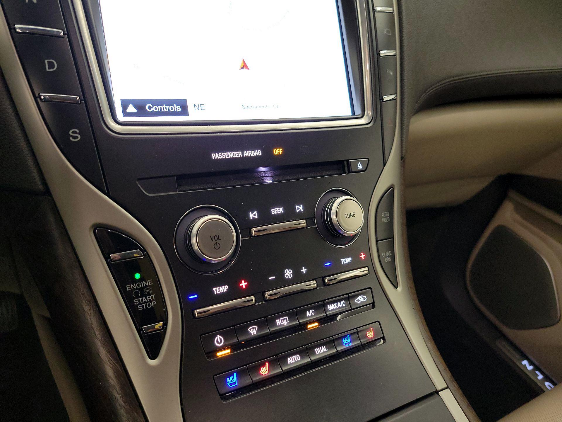 Thumbnail: 2016 Lincoln MKX - 17
