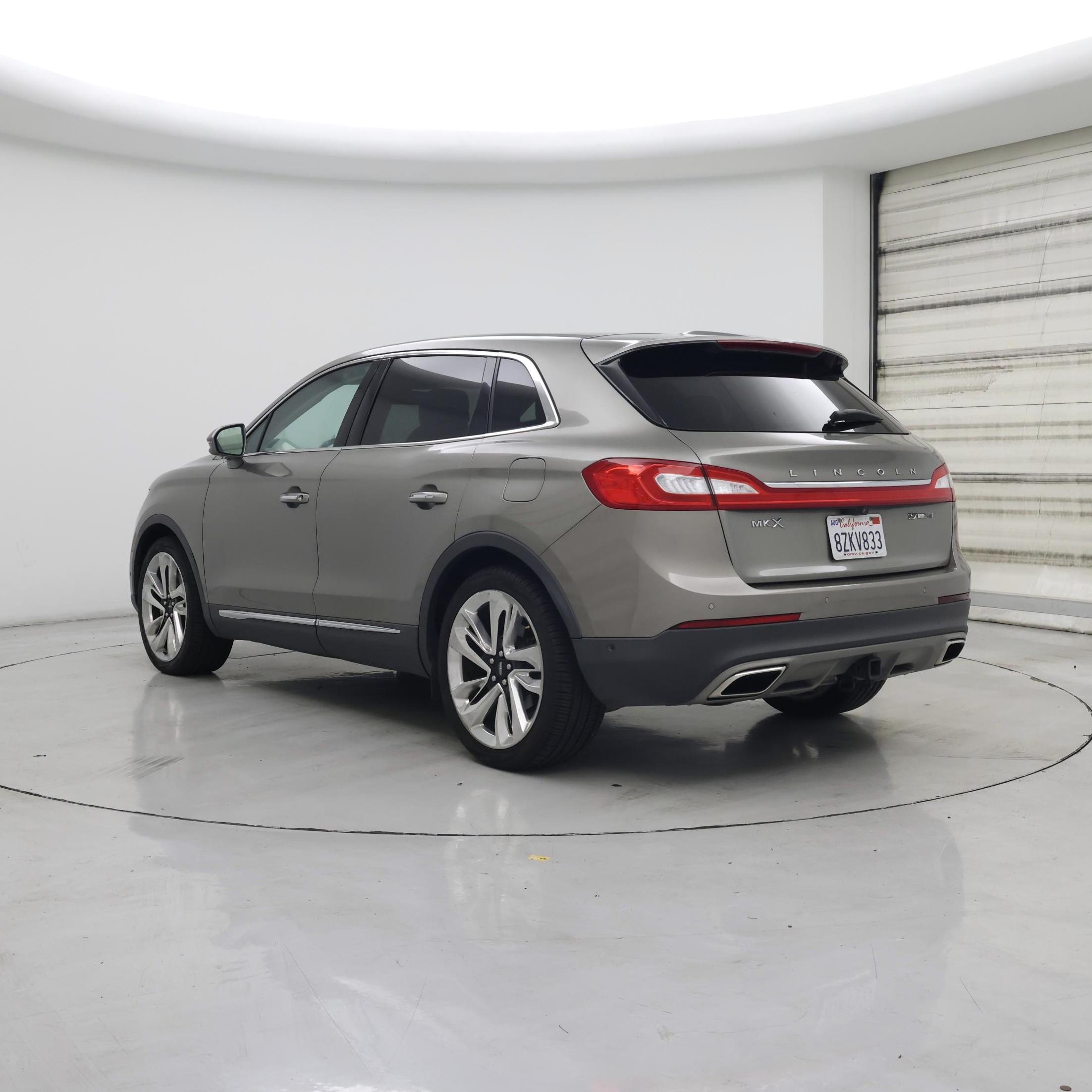 Thumbnail: 2016 Lincoln MKX - 2