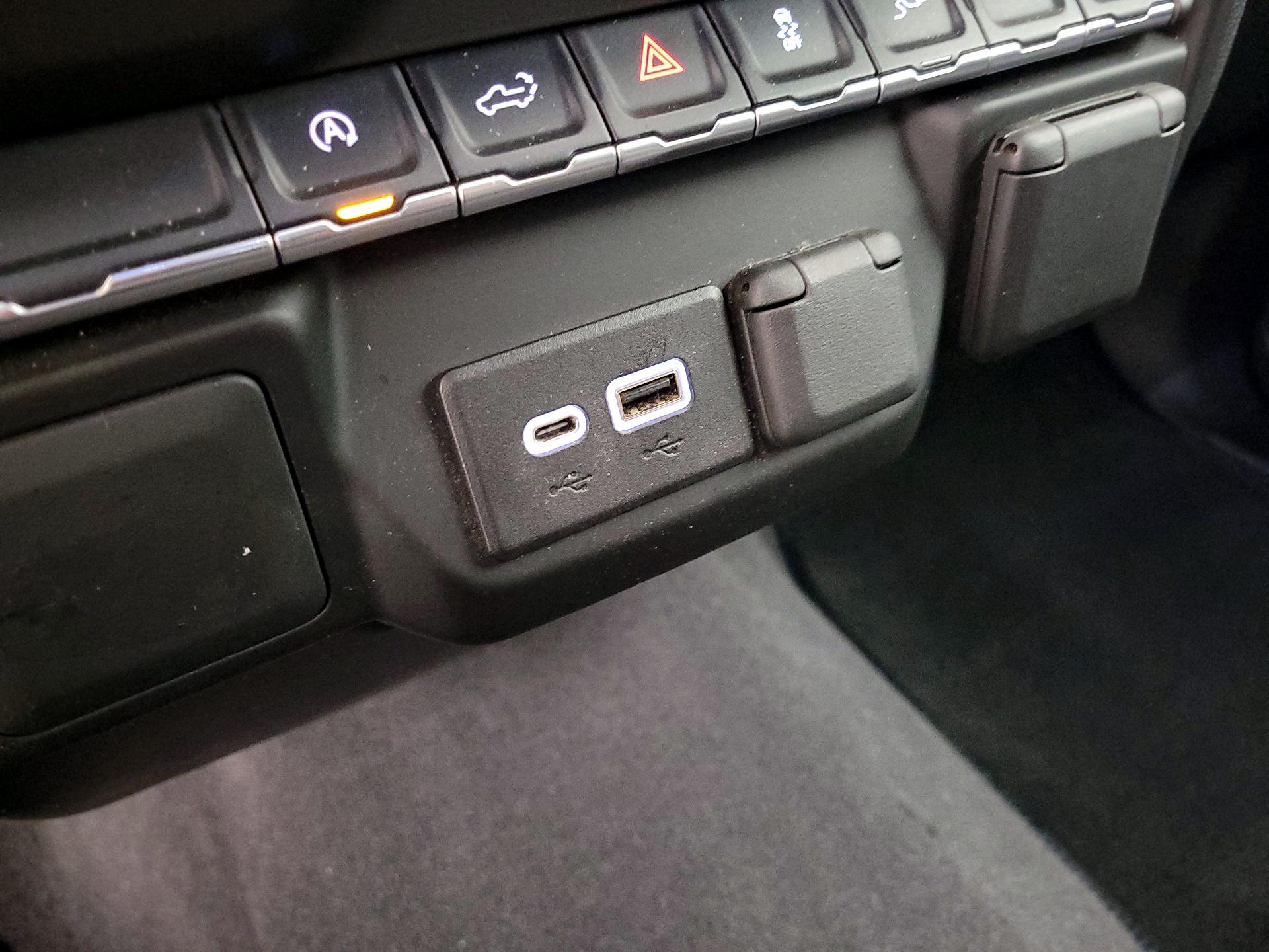 Thumbnail: 2021 Chevrolet Silverado 1500 - 18