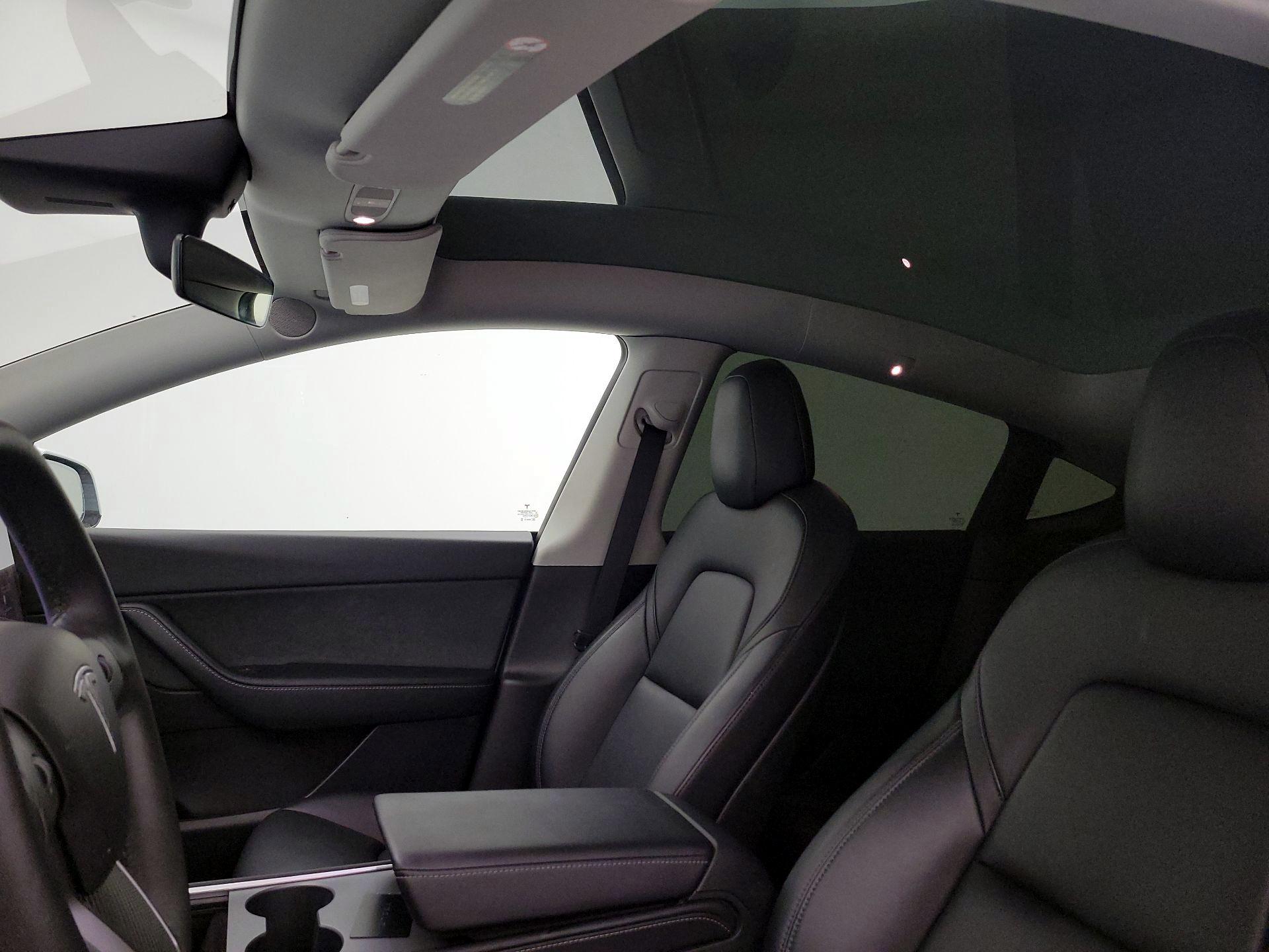 Thumbnail: 2022 Tesla Model Y - 18