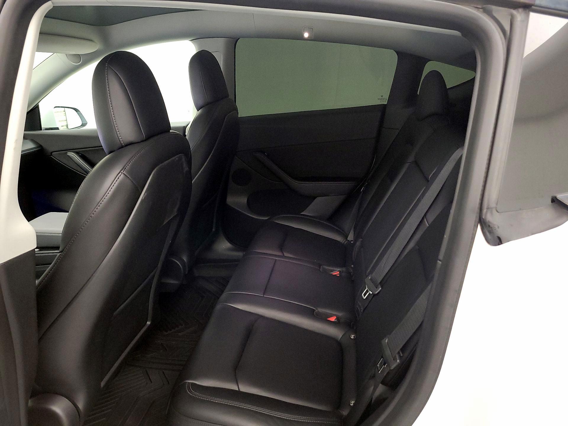 Thumbnail: 2022 Tesla Model Y - 19