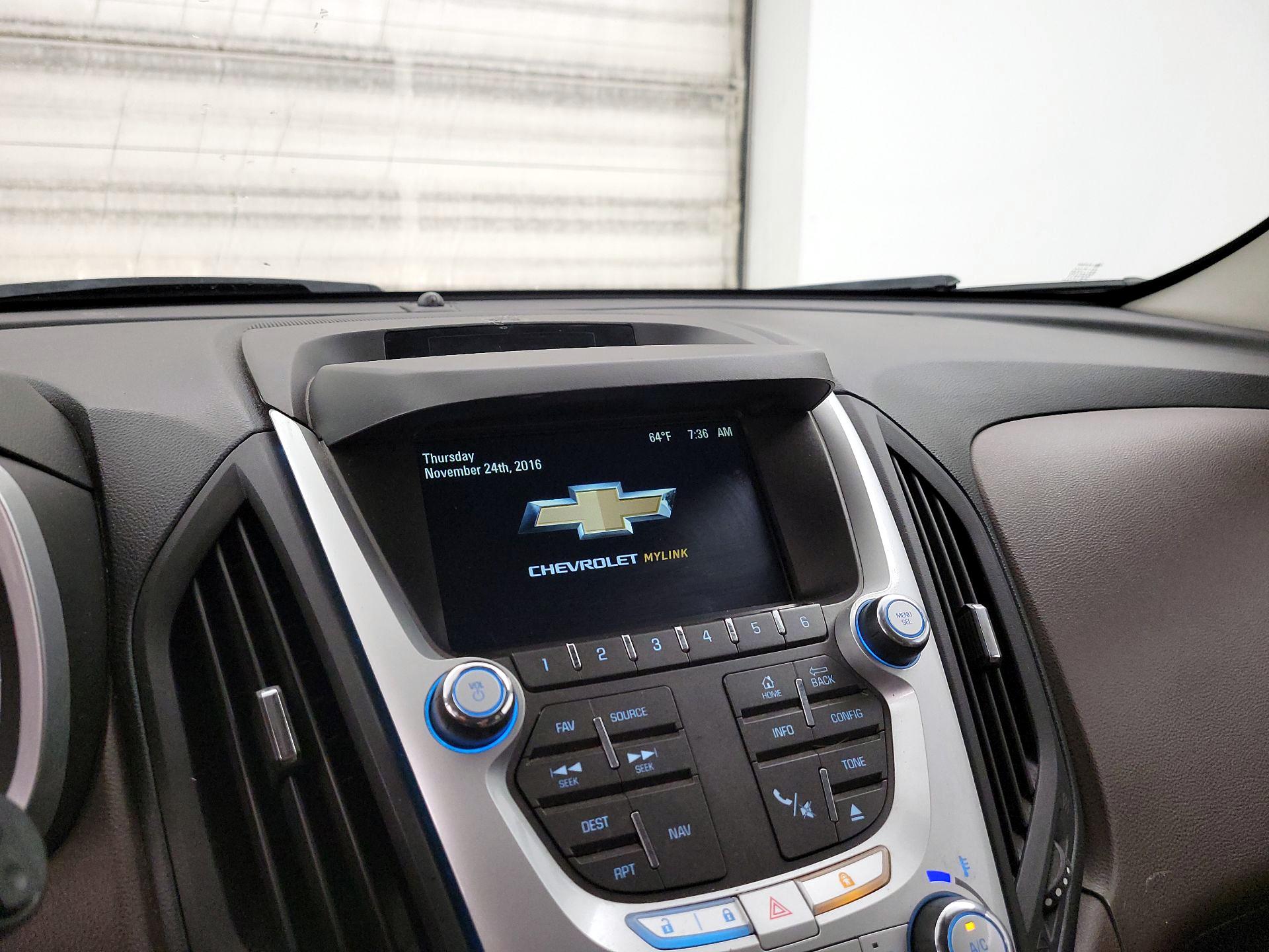 Thumbnail: 2015 Chevrolet Equinox - 15