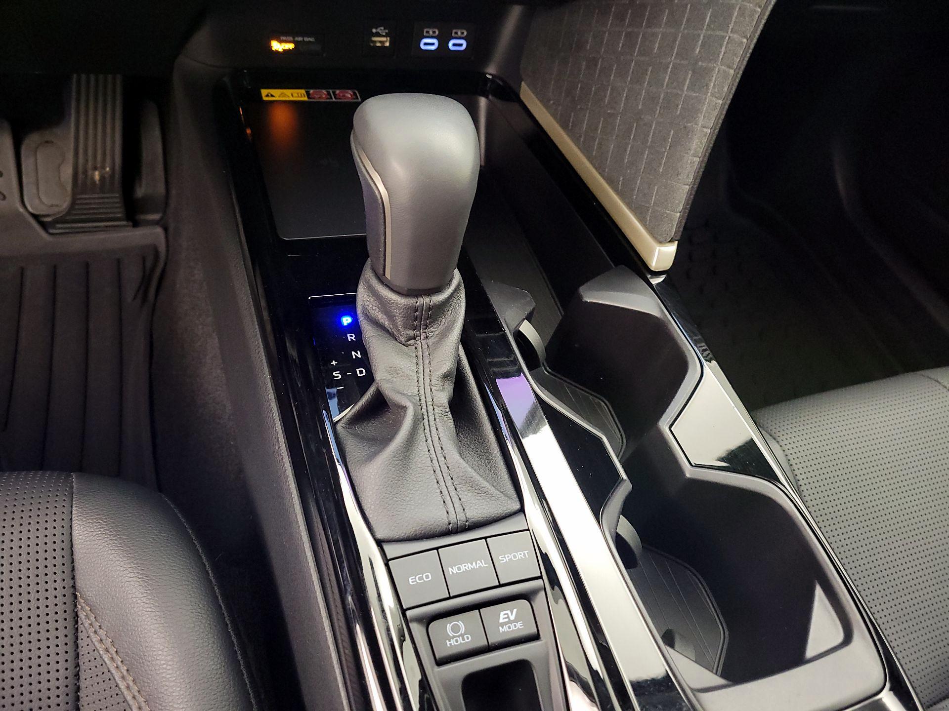 Thumbnail: 2025 Toyota Camry - 18