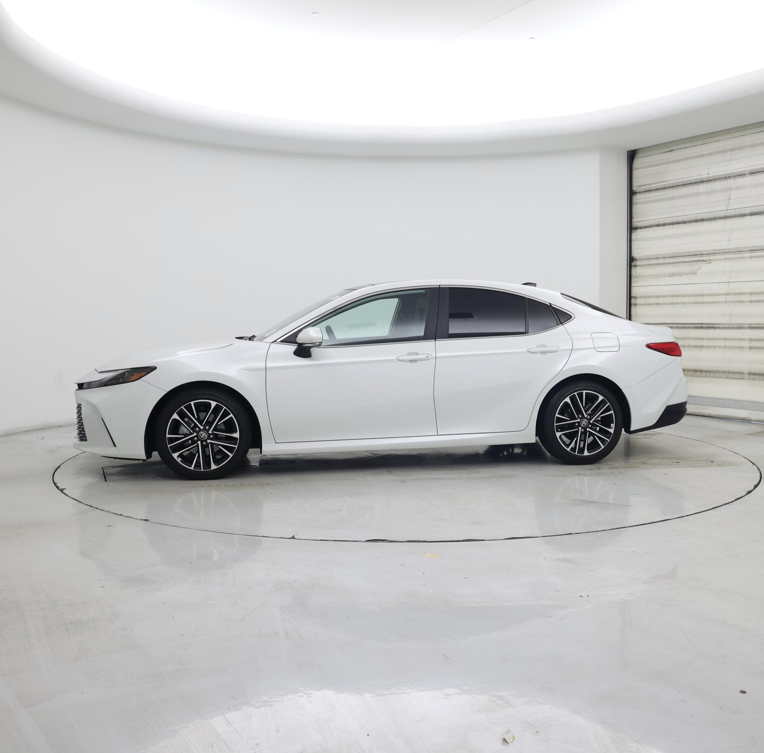 Thumbnail: 2025 Toyota Camry - 3