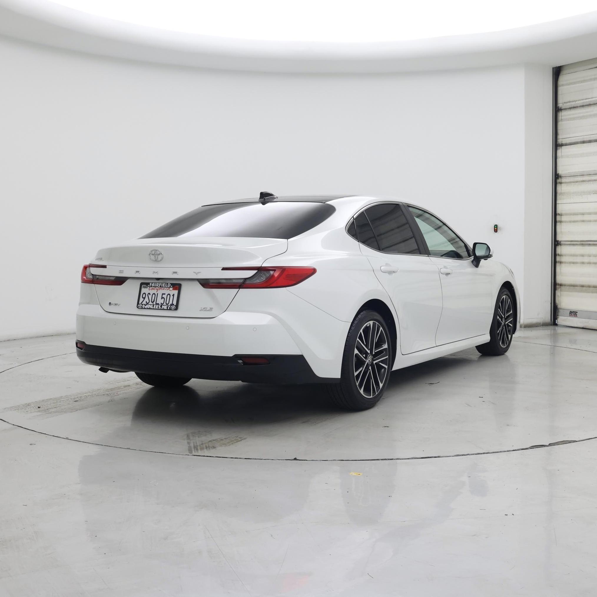 Thumbnail: 2025 Toyota Camry - 8