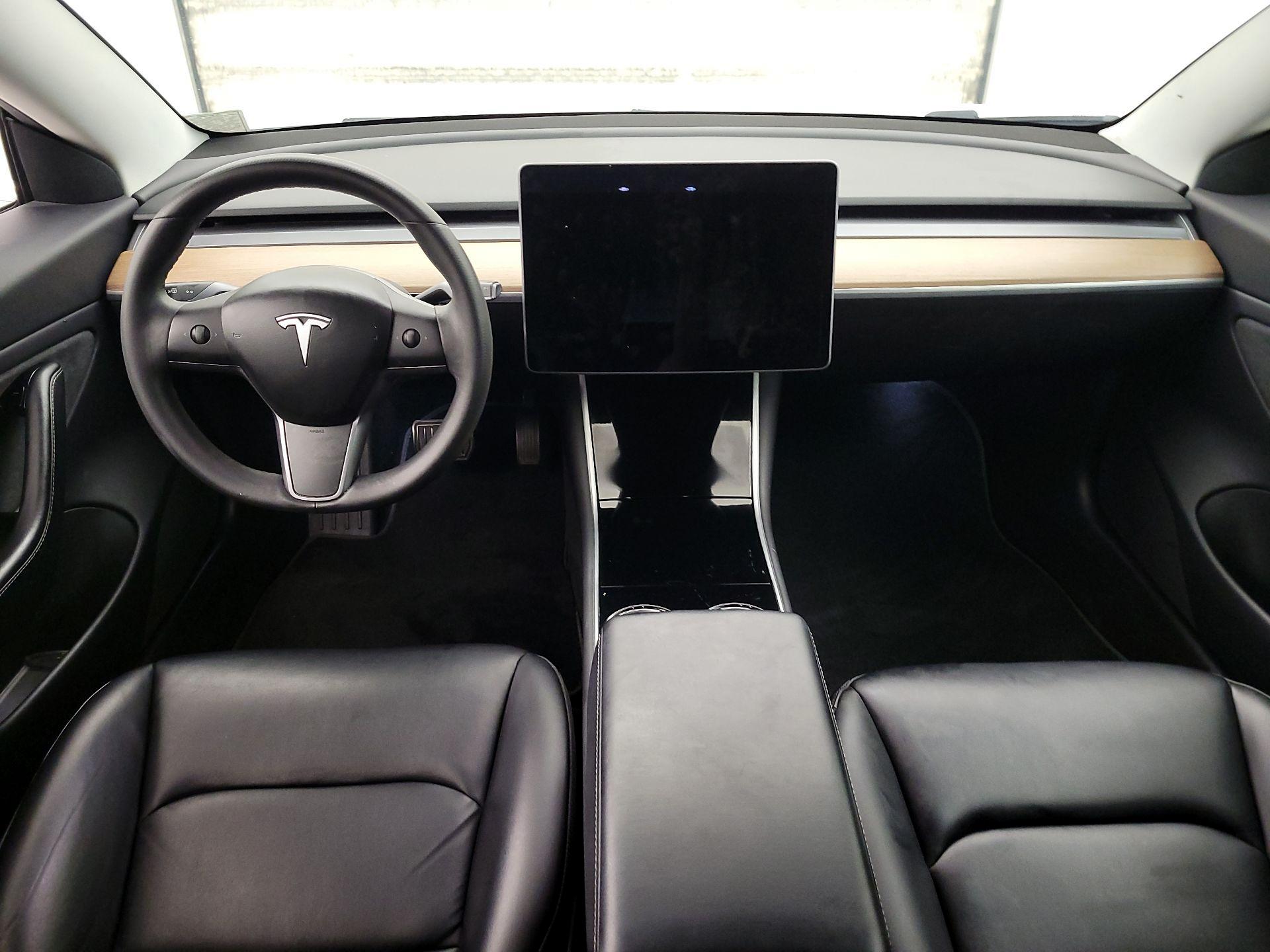 Thumbnail: 2019 Tesla Model 3 - 9