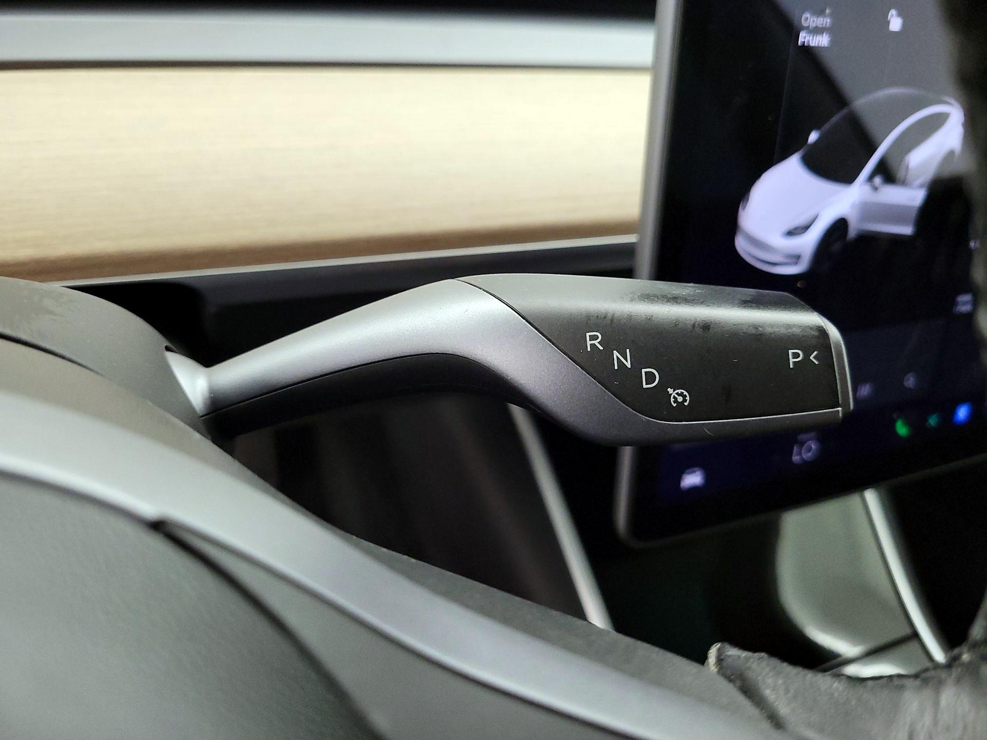 Thumbnail: 2019 Tesla Model 3 - 17