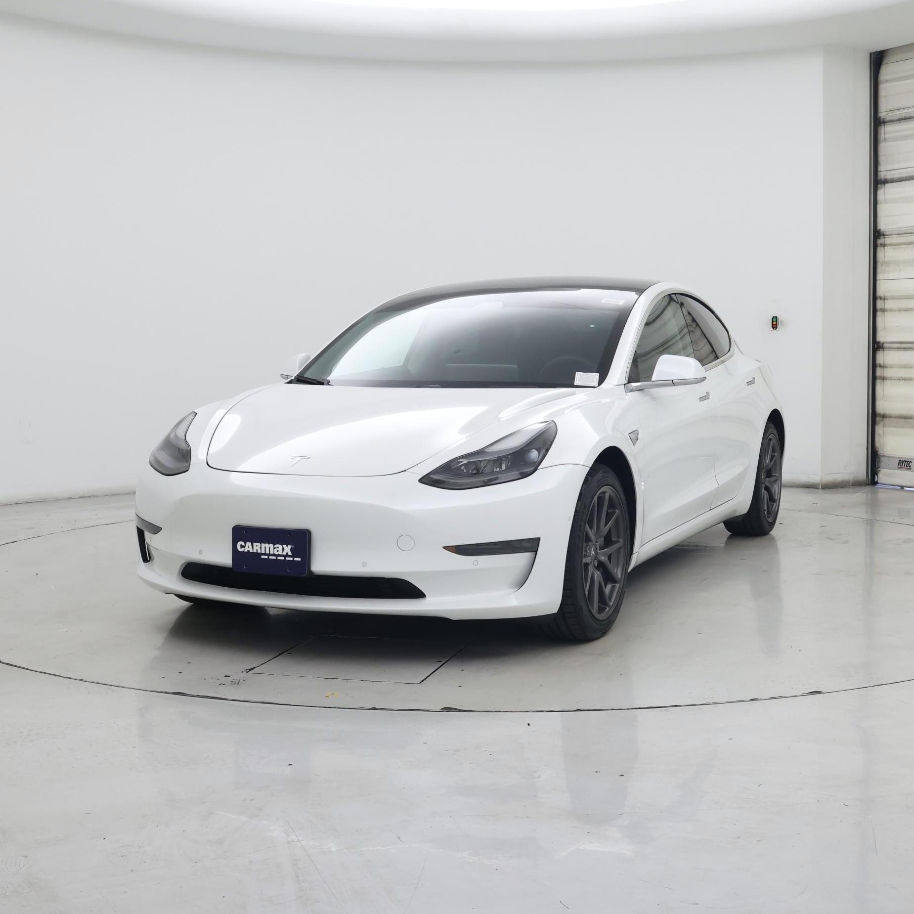 Thumbnail: 2019 Tesla Model 3 - 4