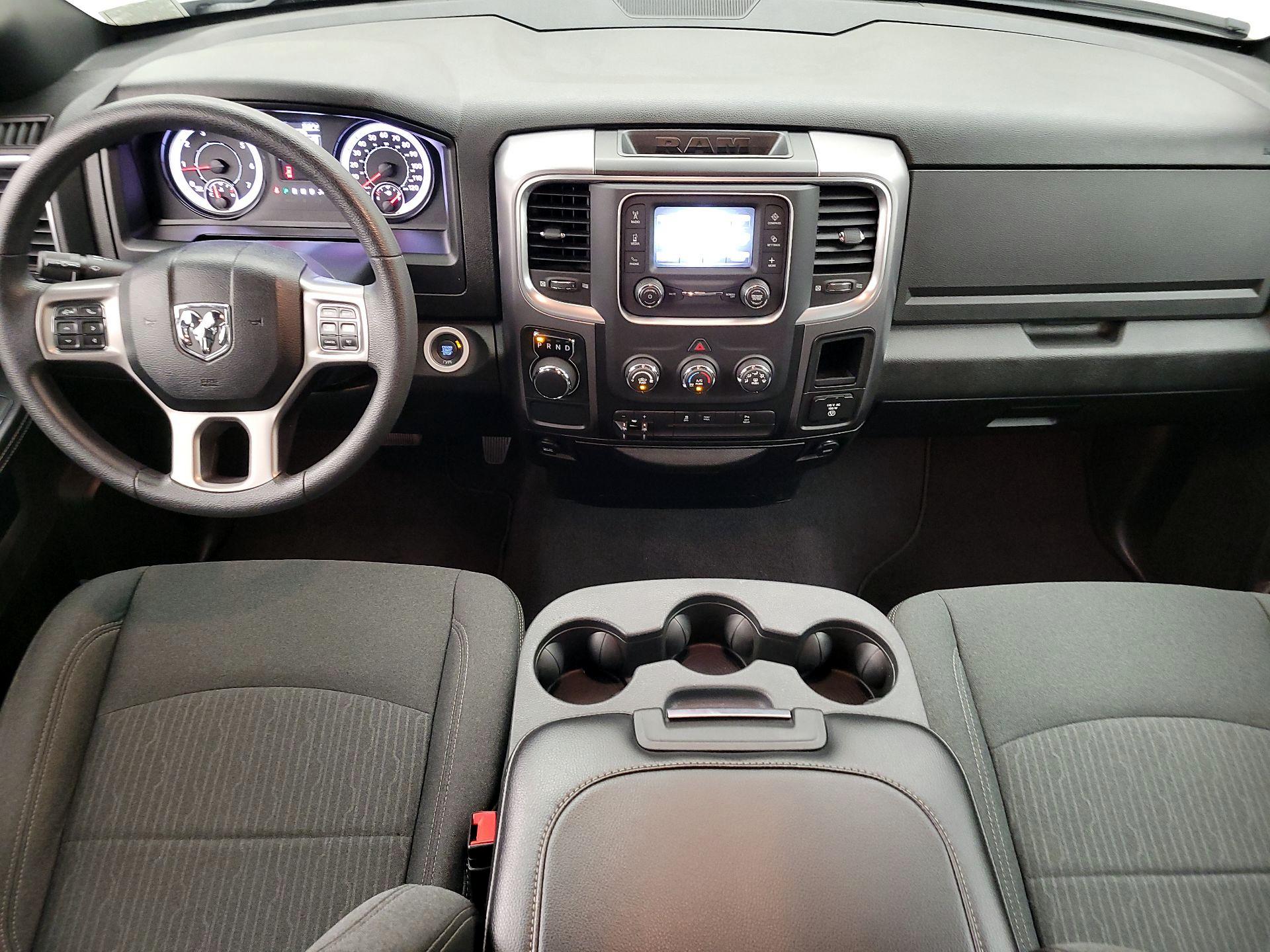 Thumbnail: 2021 RAM 1500 Classic - 9