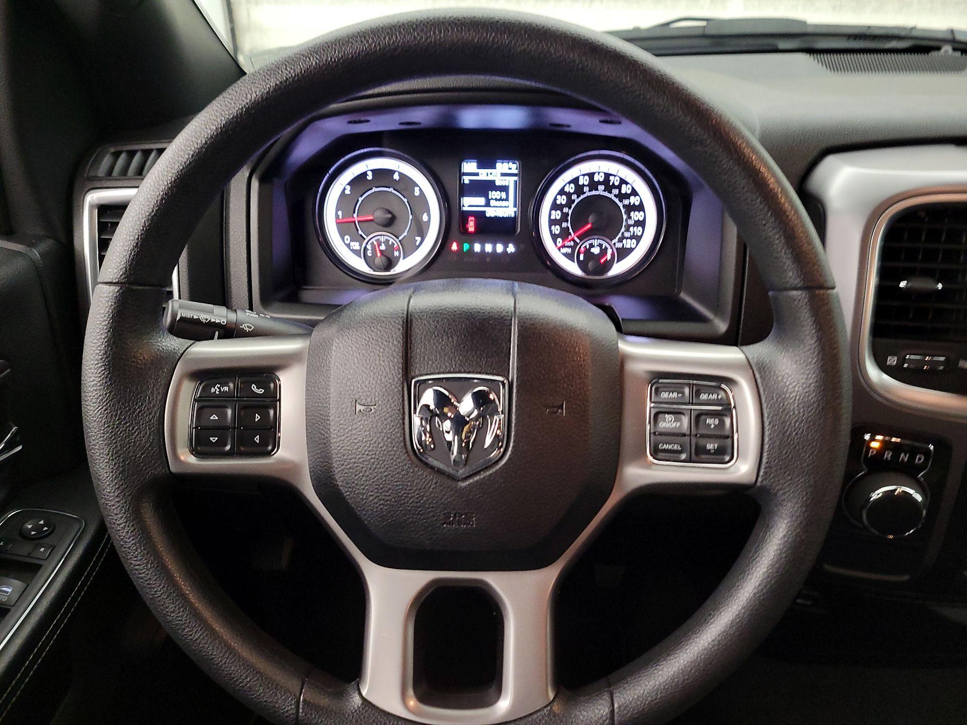 Thumbnail: 2021 RAM 1500 Classic - 10