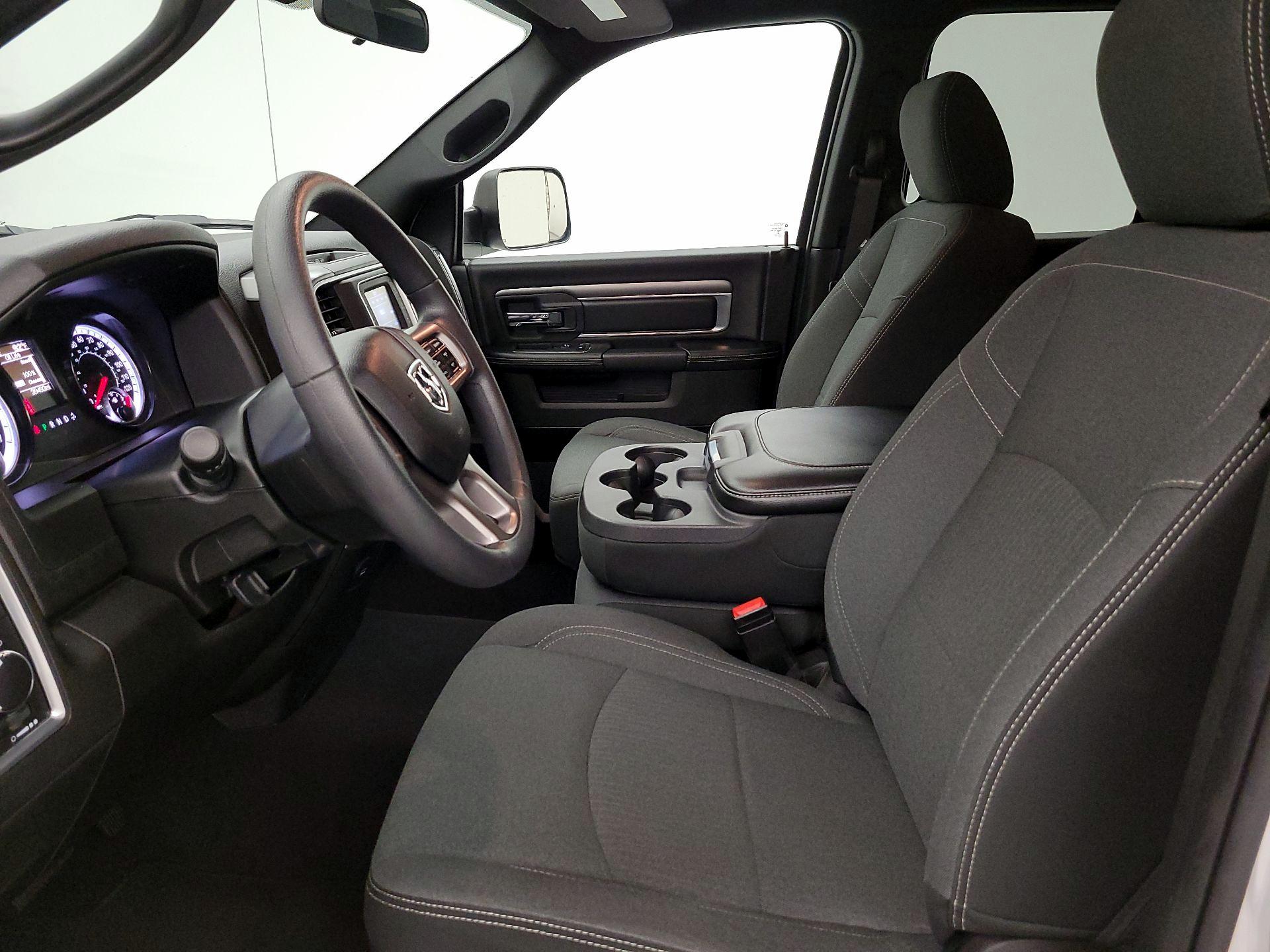 Thumbnail: 2021 RAM 1500 Classic - 11