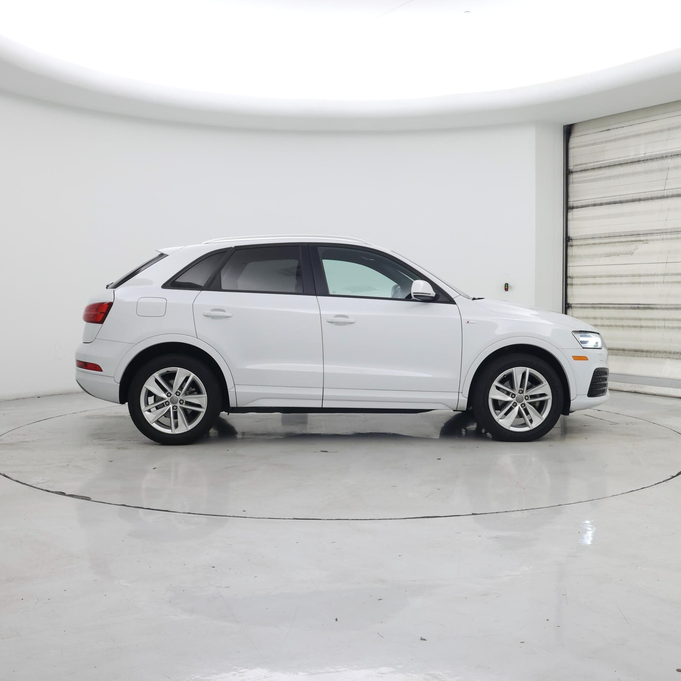 Thumbnail: 2018 Audi Q3 - 7