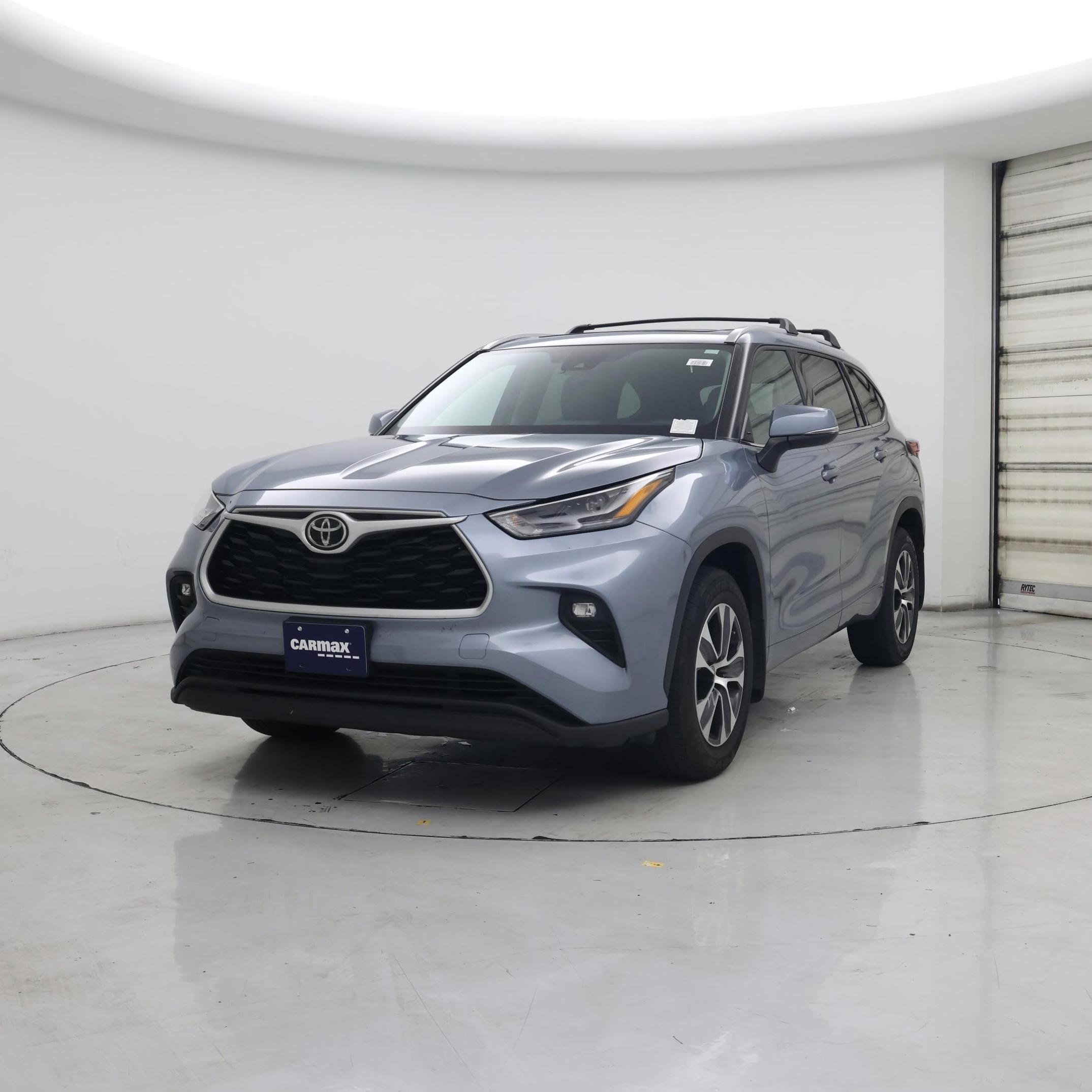 Thumbnail: 2022 Toyota Highlander - 4