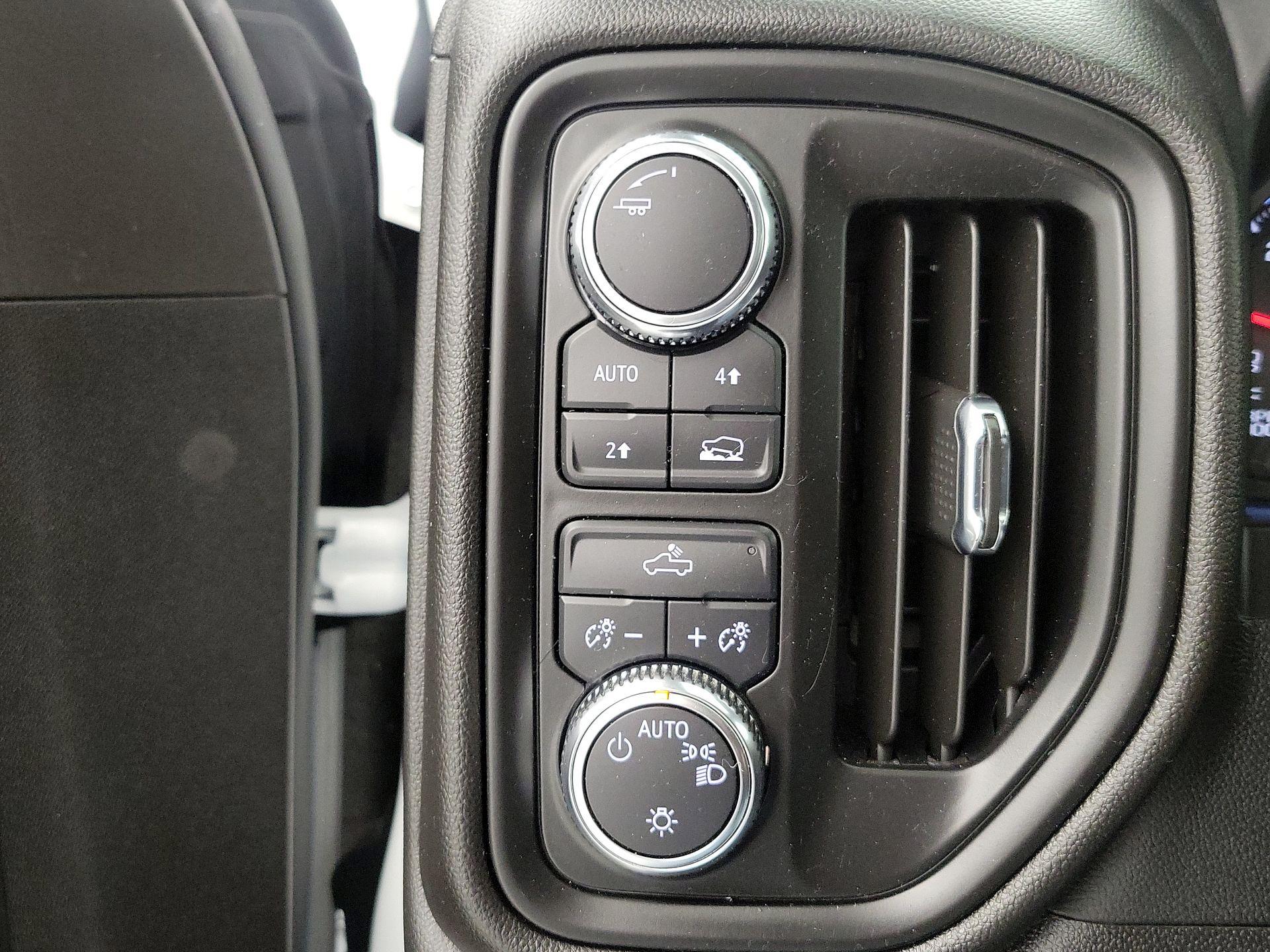 Thumbnail: 2024 GMC Sierra 1500 - 13