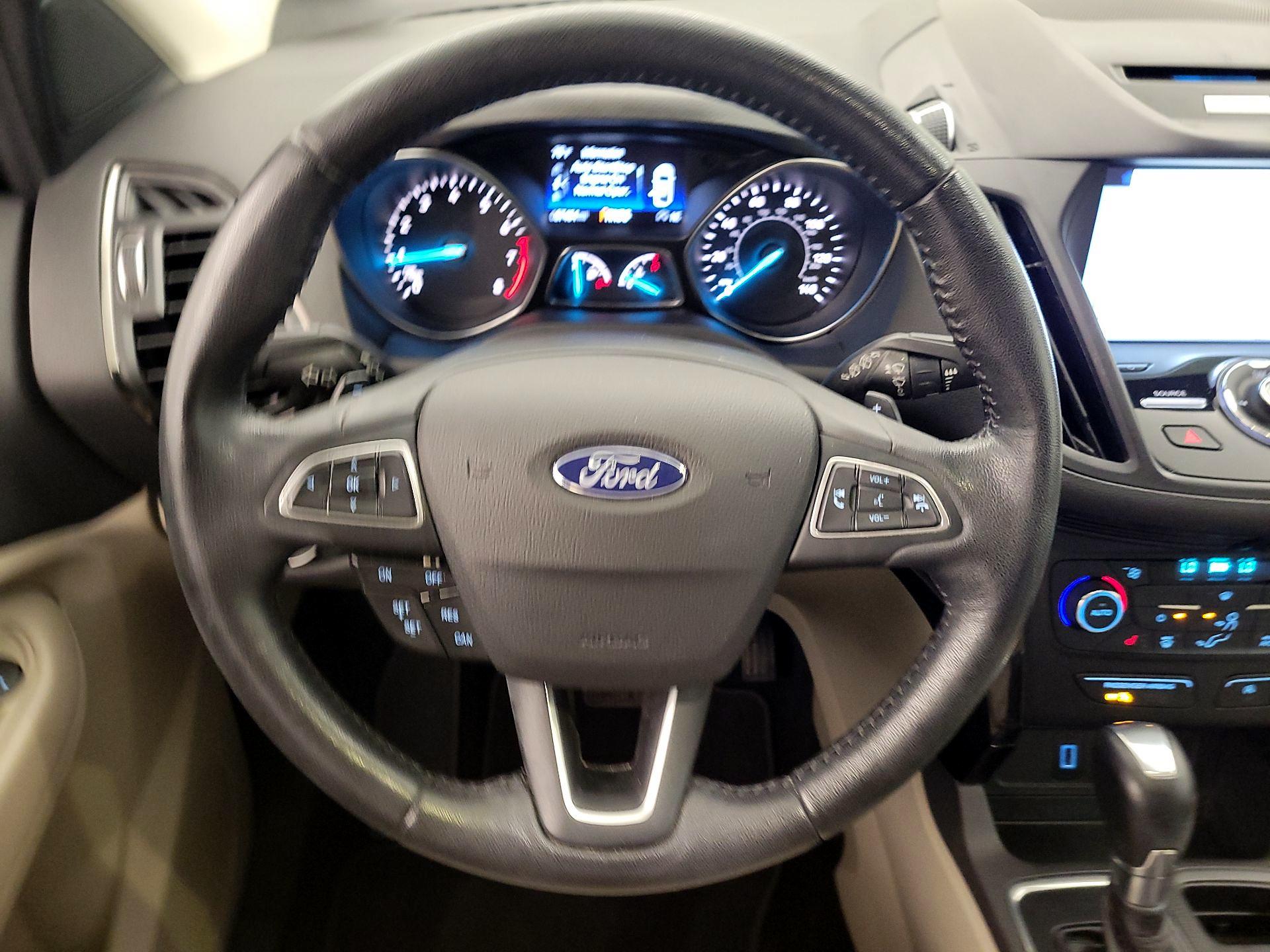Thumbnail: 2017 Ford Escape - 10