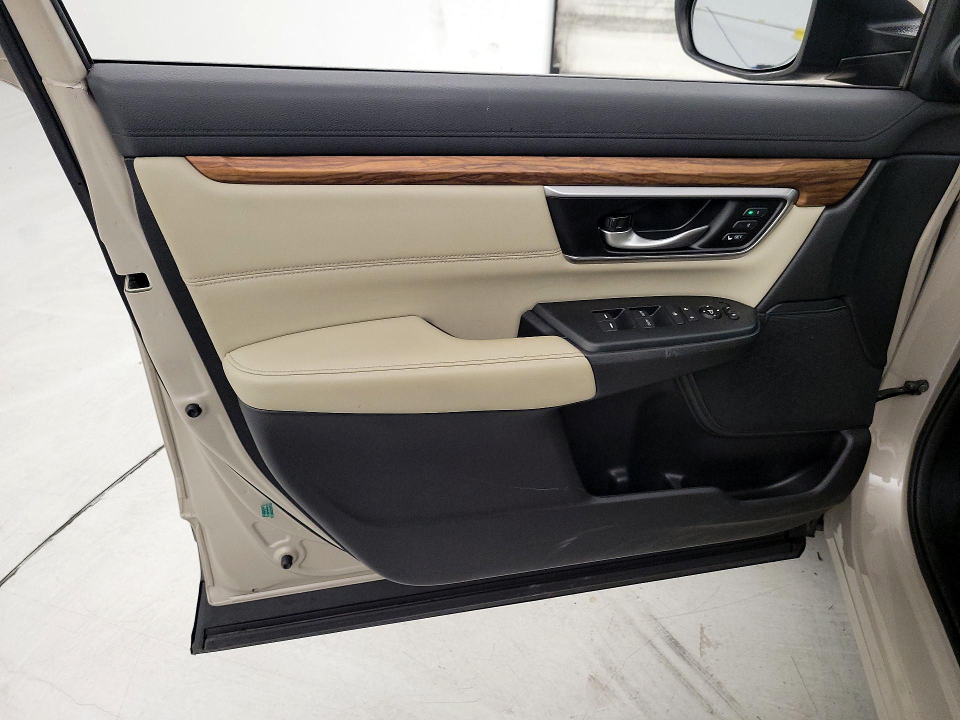 Thumbnail: 2018 Honda CR-V - 12