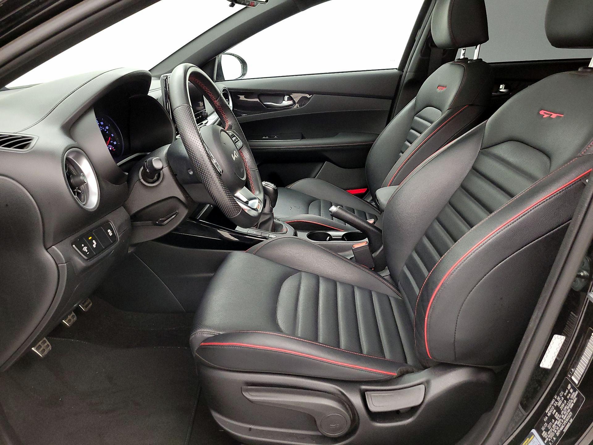 Thumbnail: 2023 Kia Forte - 11