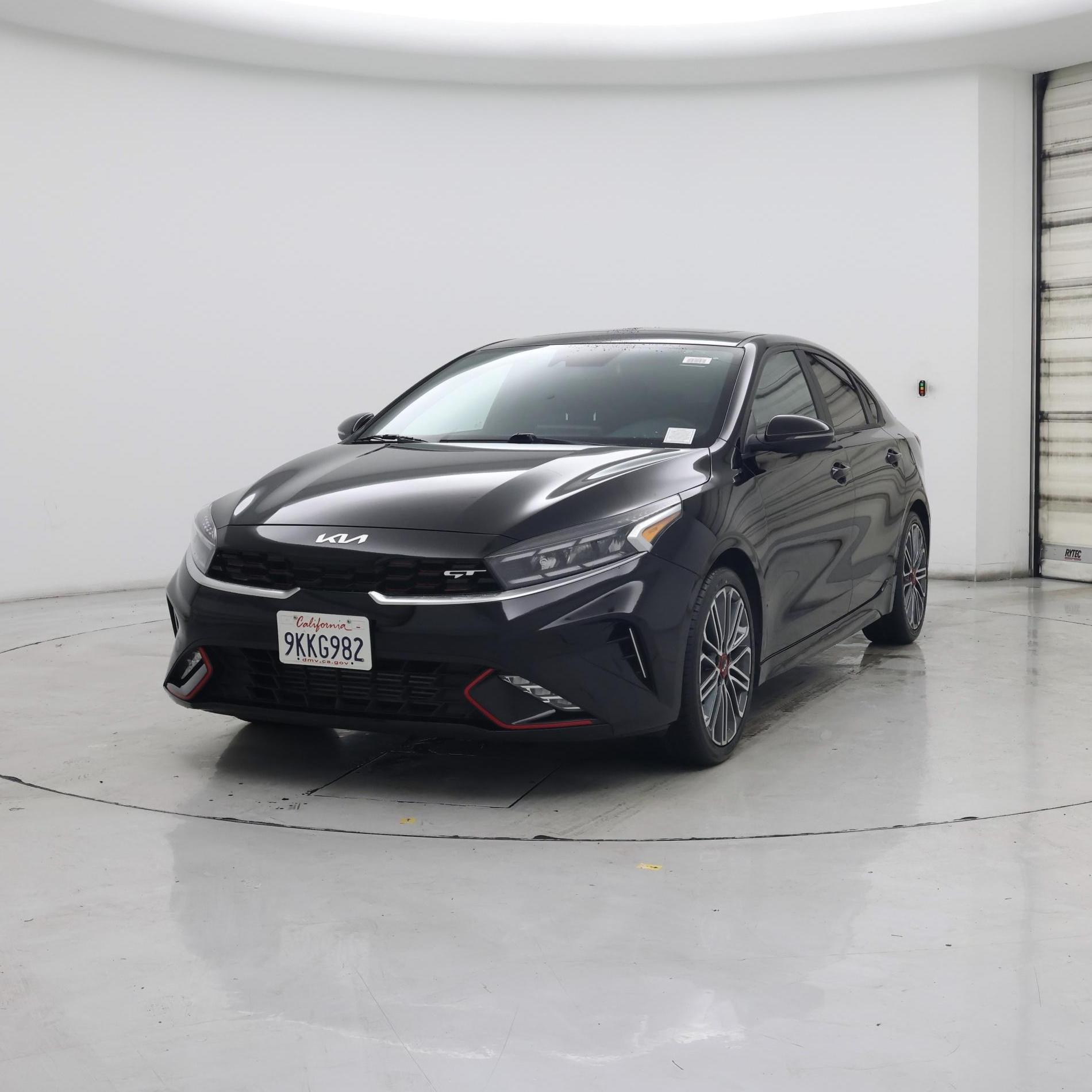 Thumbnail: 2023 Kia Forte - 4
