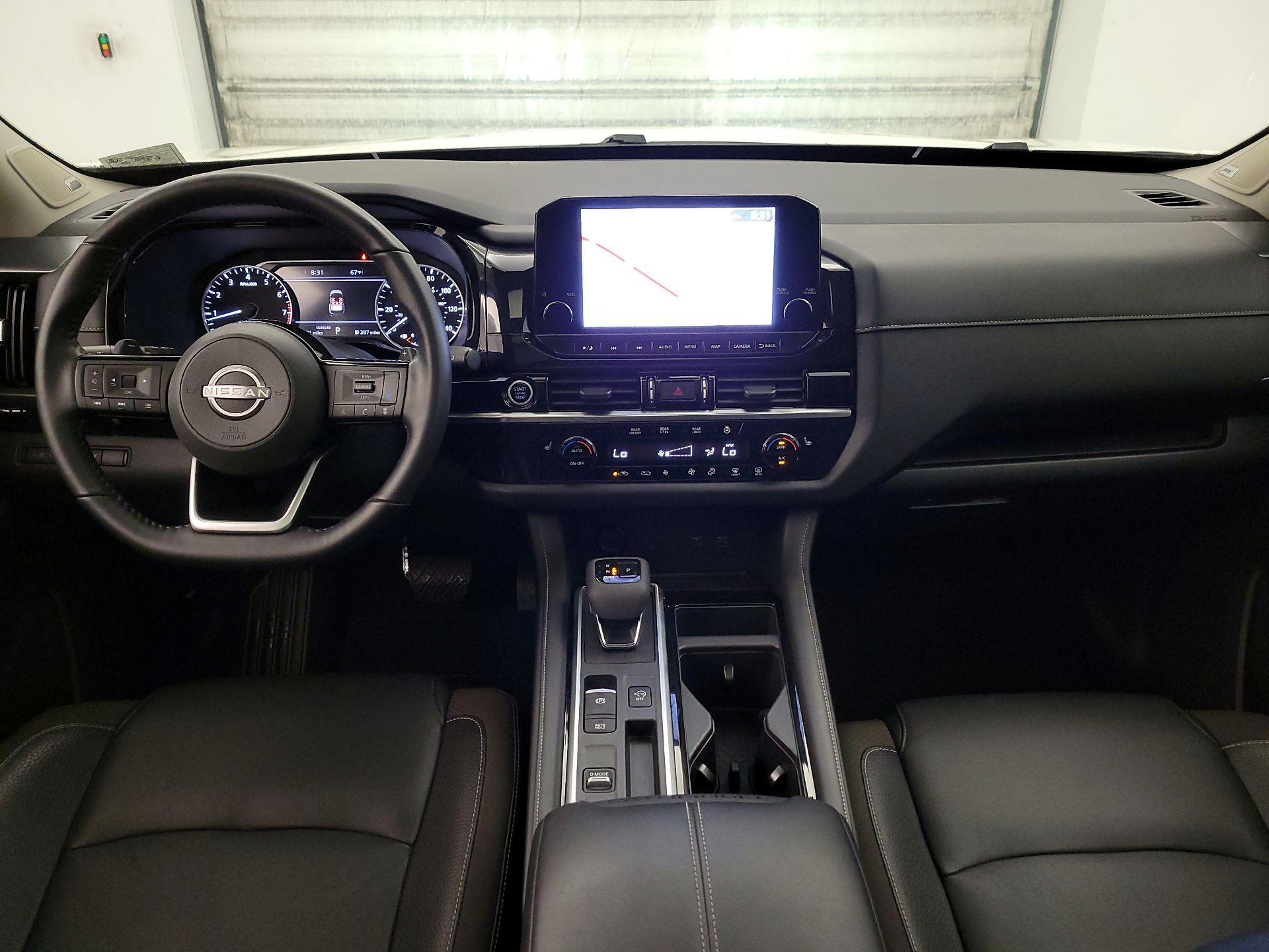 Thumbnail: 2022 Nissan Pathfinder - 9