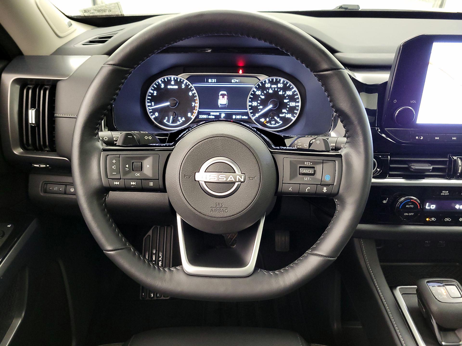 Thumbnail: 2022 Nissan Pathfinder - 10