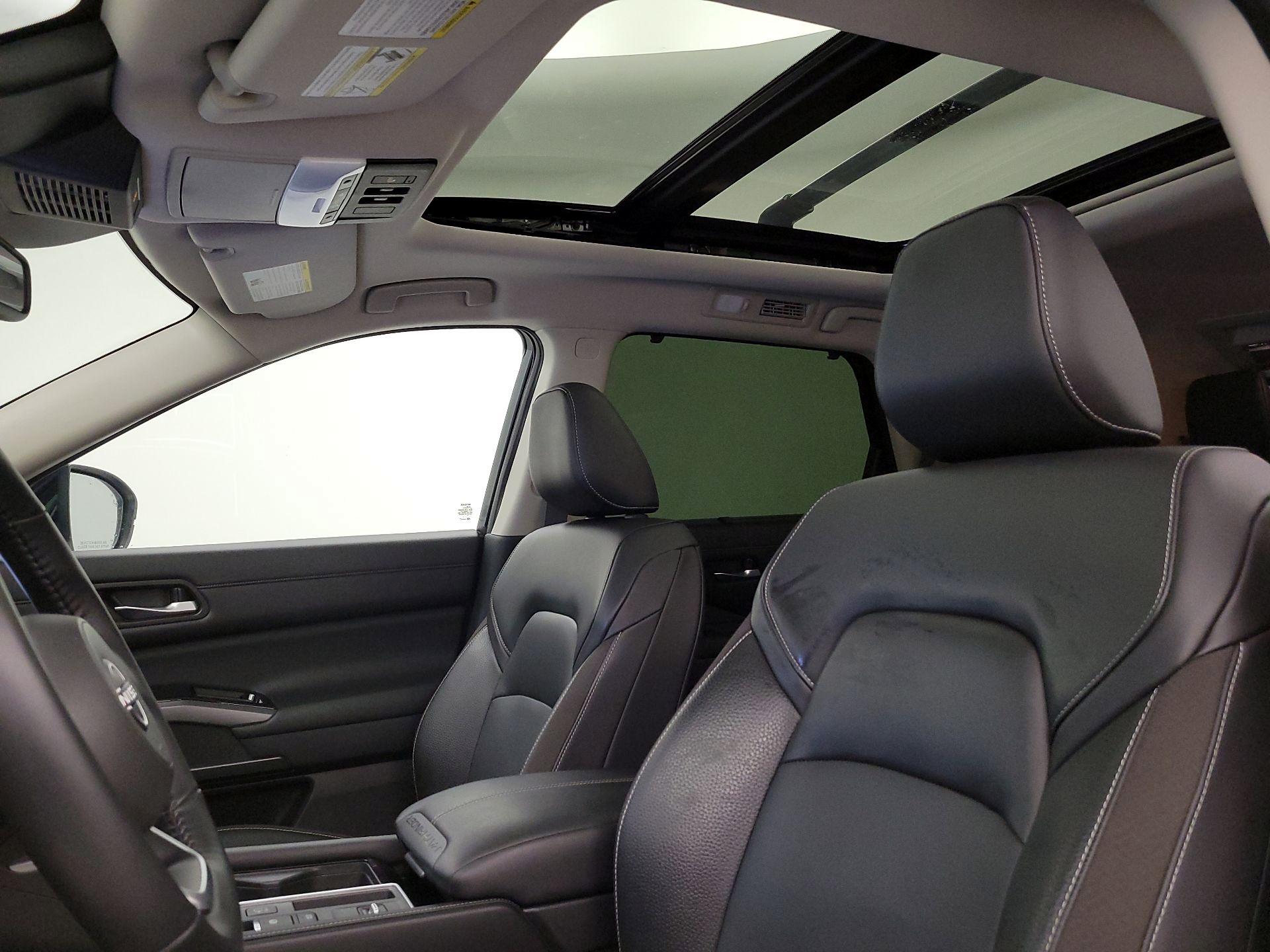 Thumbnail: 2022 Nissan Pathfinder - 20