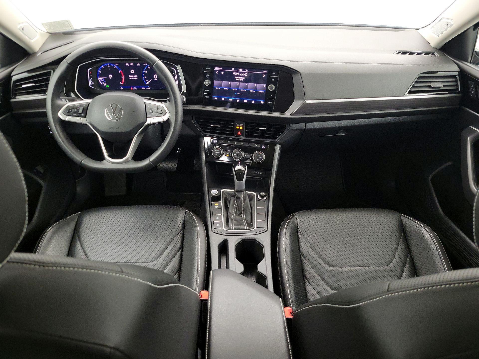 Thumbnail: 2024 Volkswagen Jetta - 9