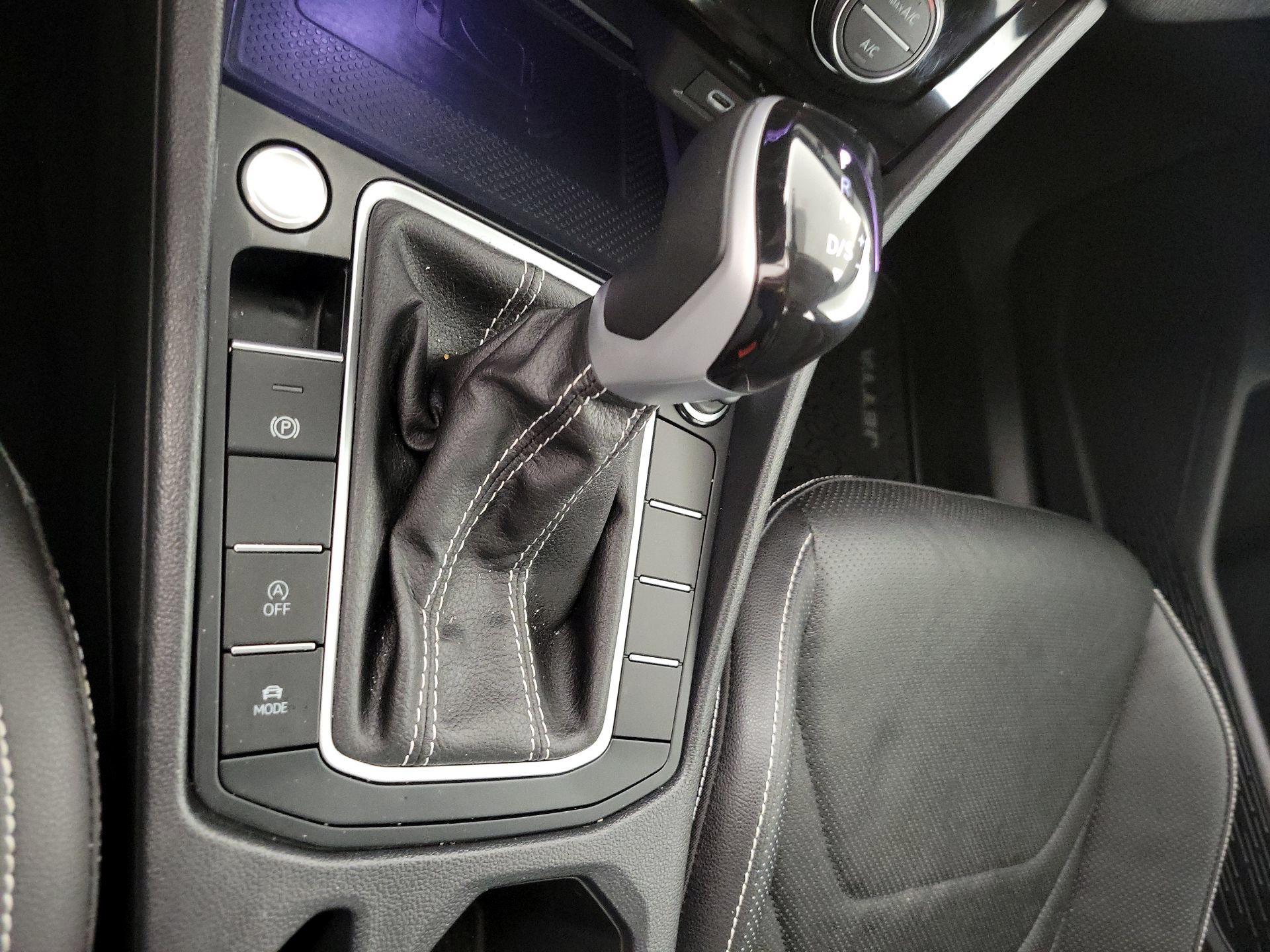 Thumbnail: 2024 Volkswagen Jetta - 16