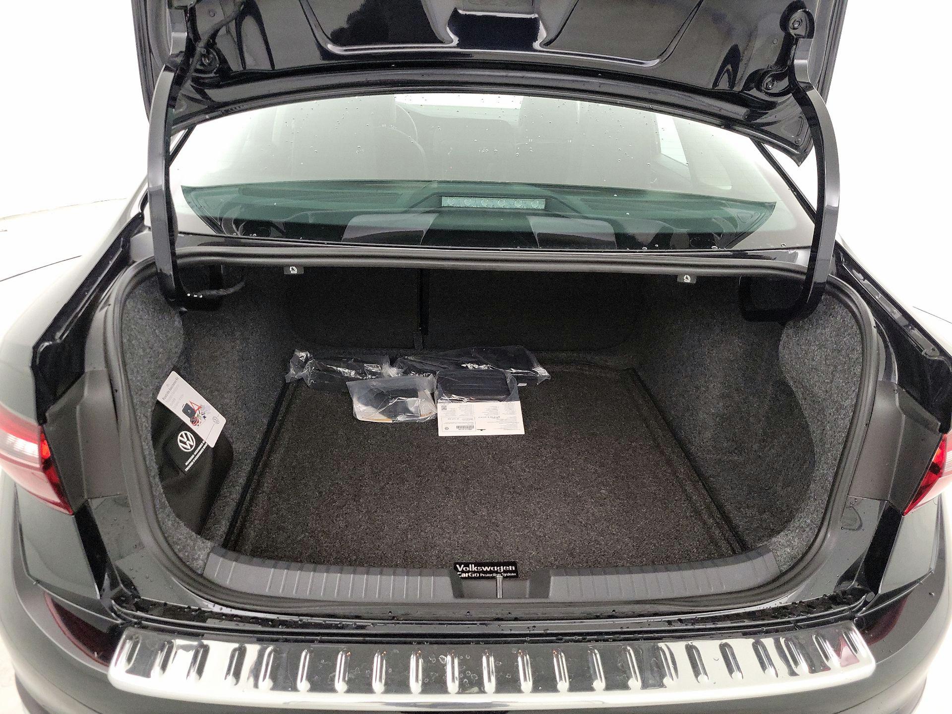 Thumbnail: 2024 Volkswagen Jetta - 19