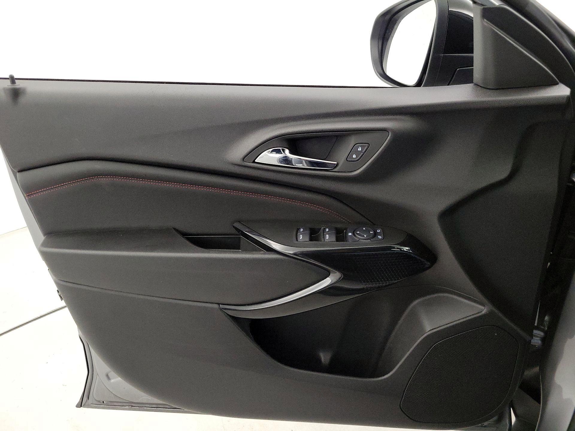 Thumbnail: 2025 Chevrolet Trax - 12