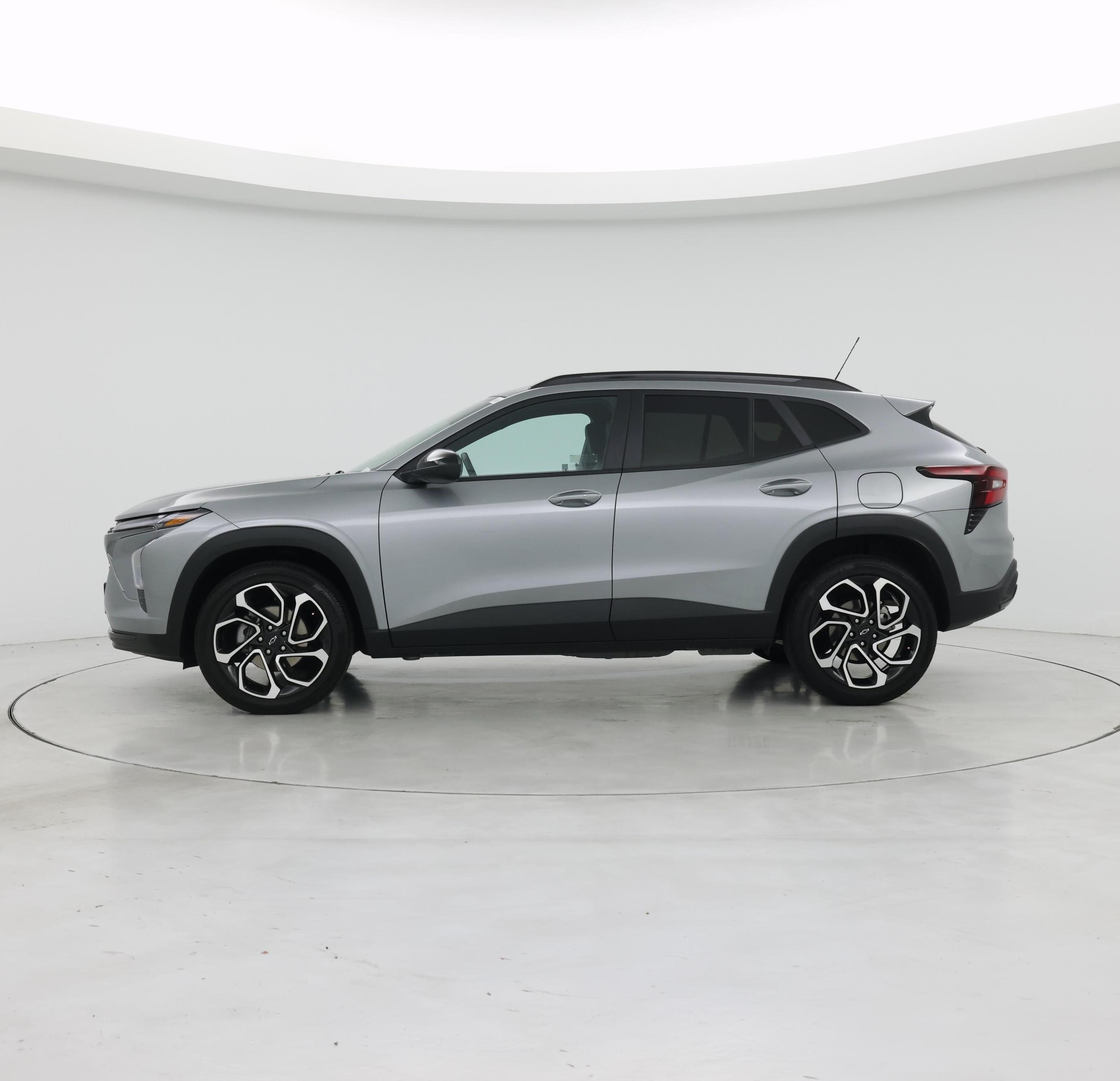 Thumbnail: 2025 Chevrolet Trax - 3