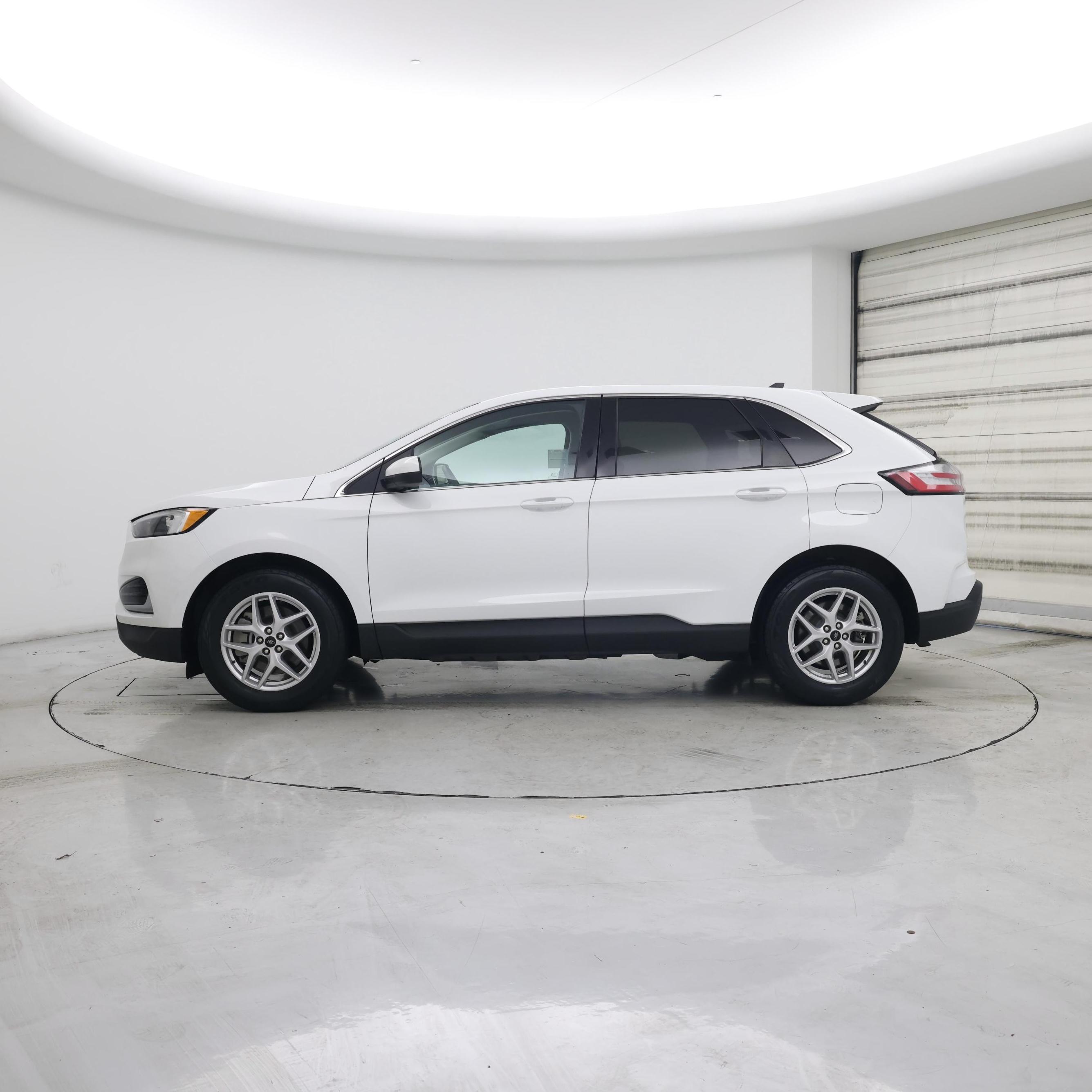 Thumbnail: 2024 Ford Edge - 3