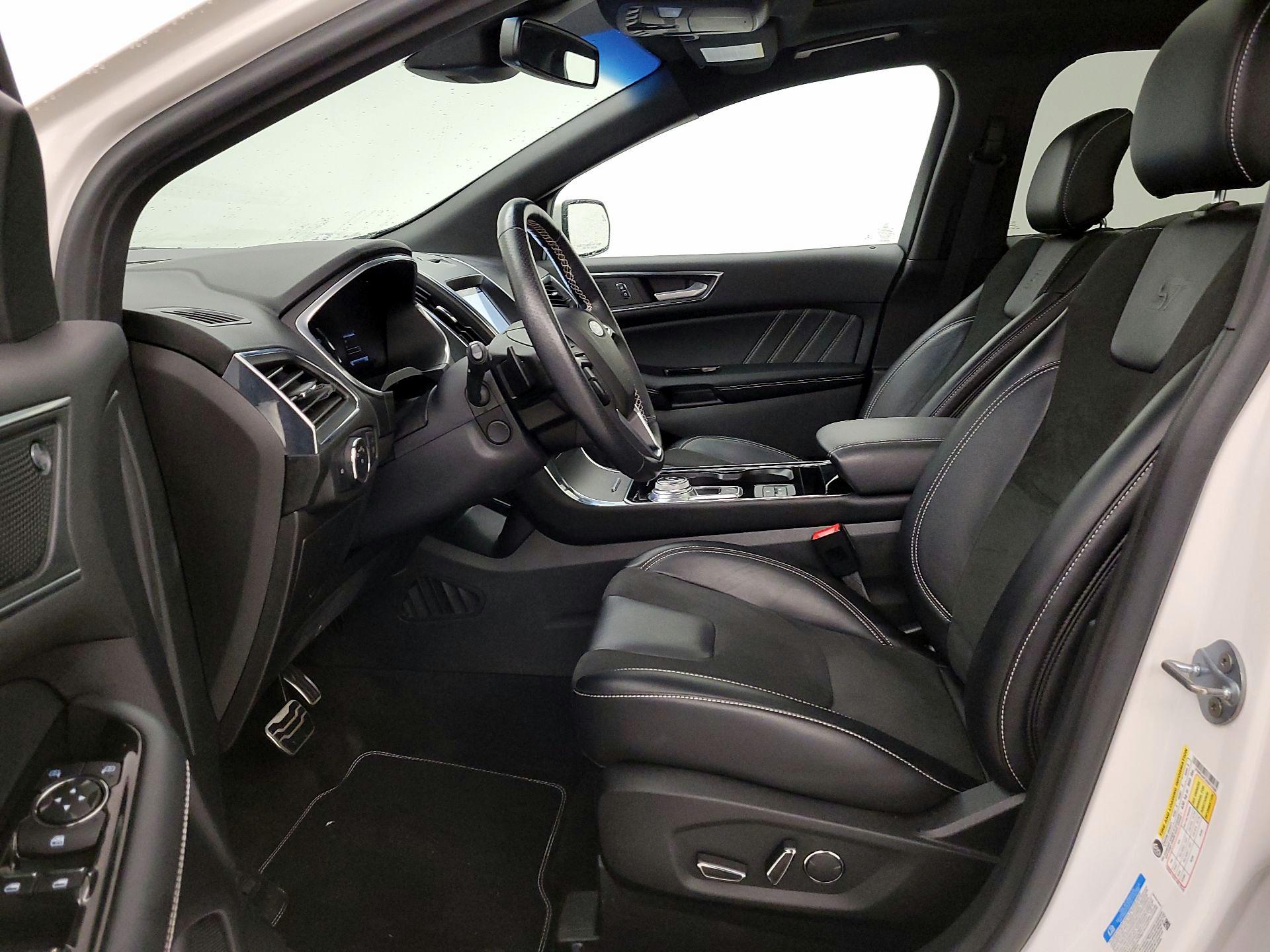 Thumbnail: 2019 Ford Edge - 11
