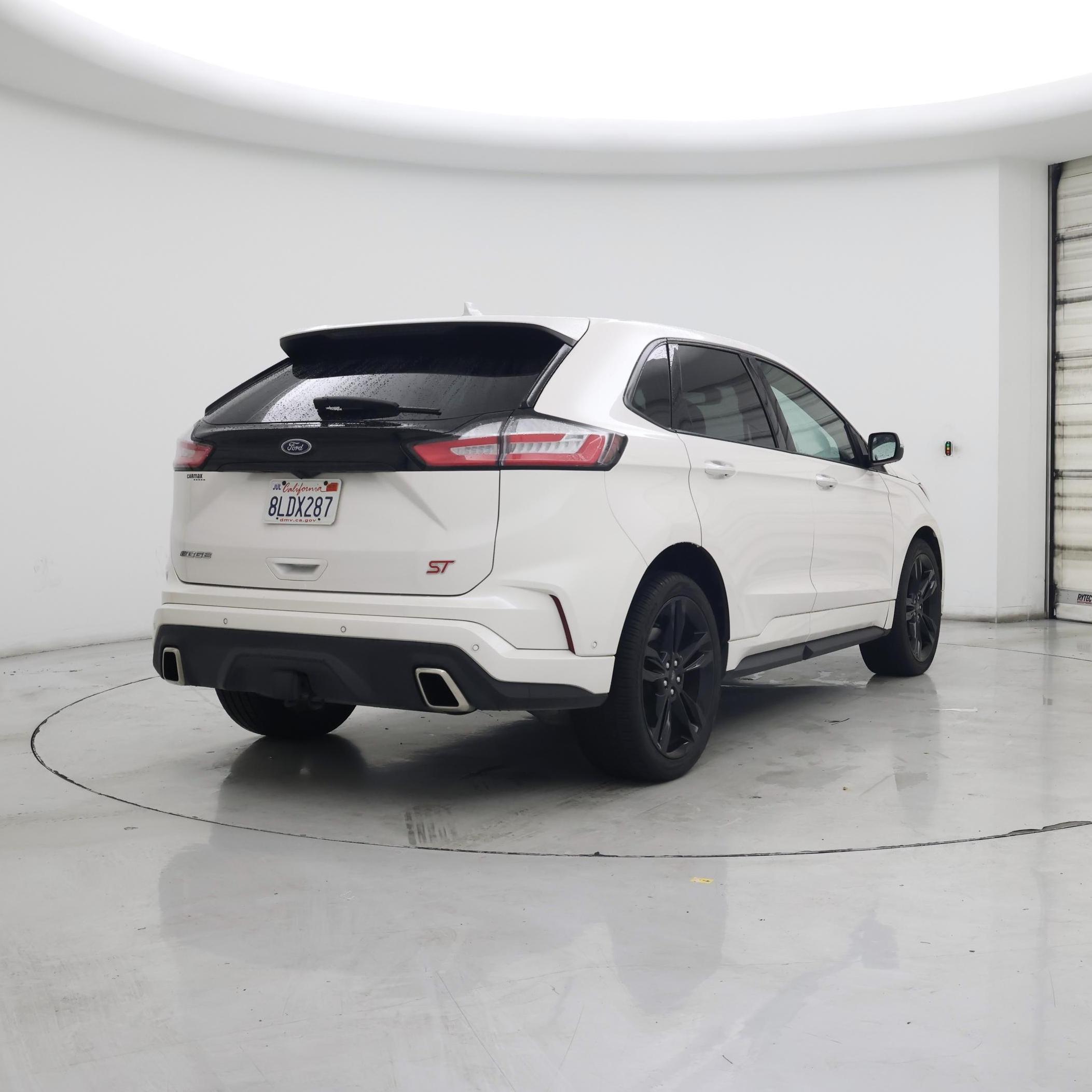 Thumbnail: 2019 Ford Edge - 8
