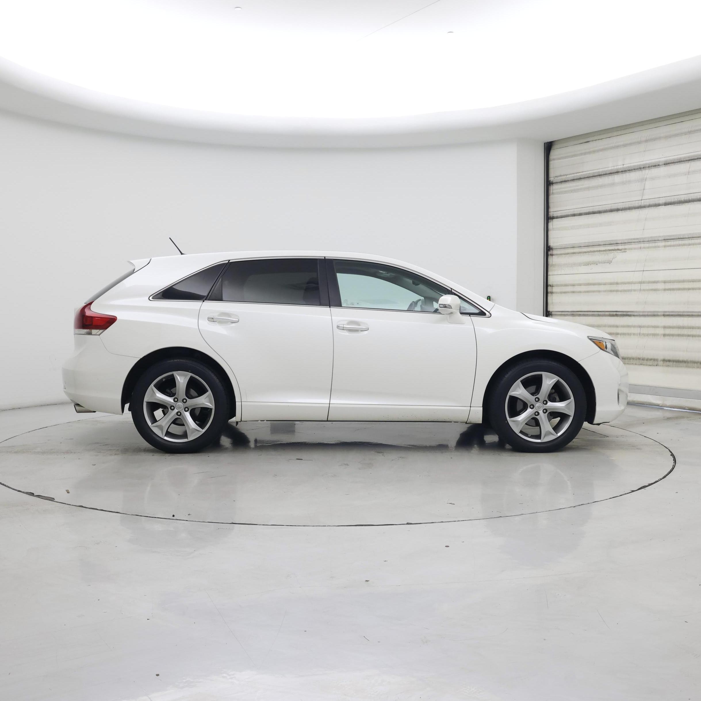 Thumbnail: 2014 Toyota Venza - 7