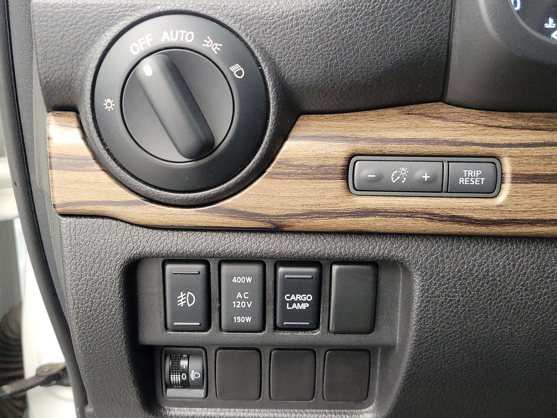 Thumbnail: 2017 Nissan Titan - 13