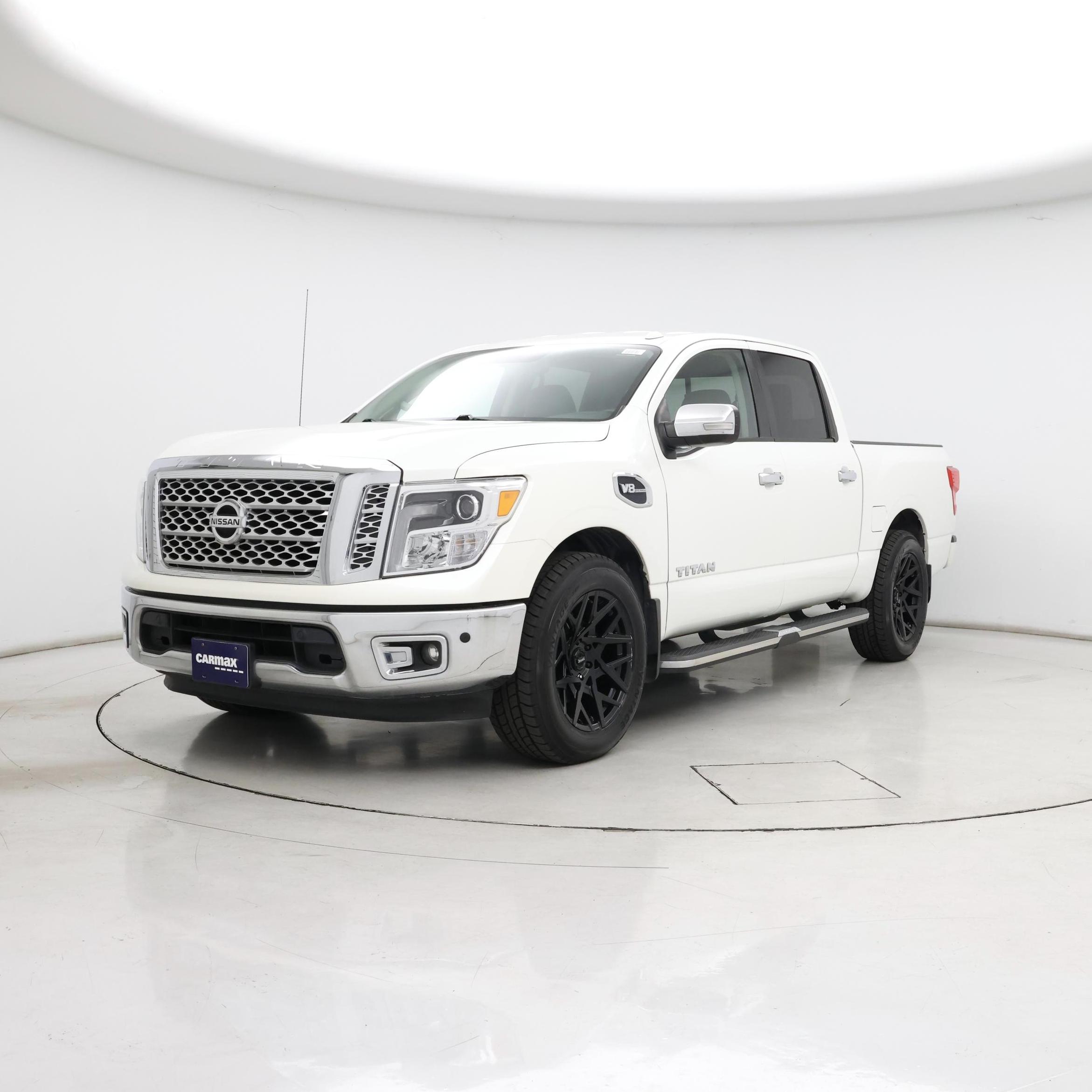 Thumbnail: 2017 Nissan Titan - 4