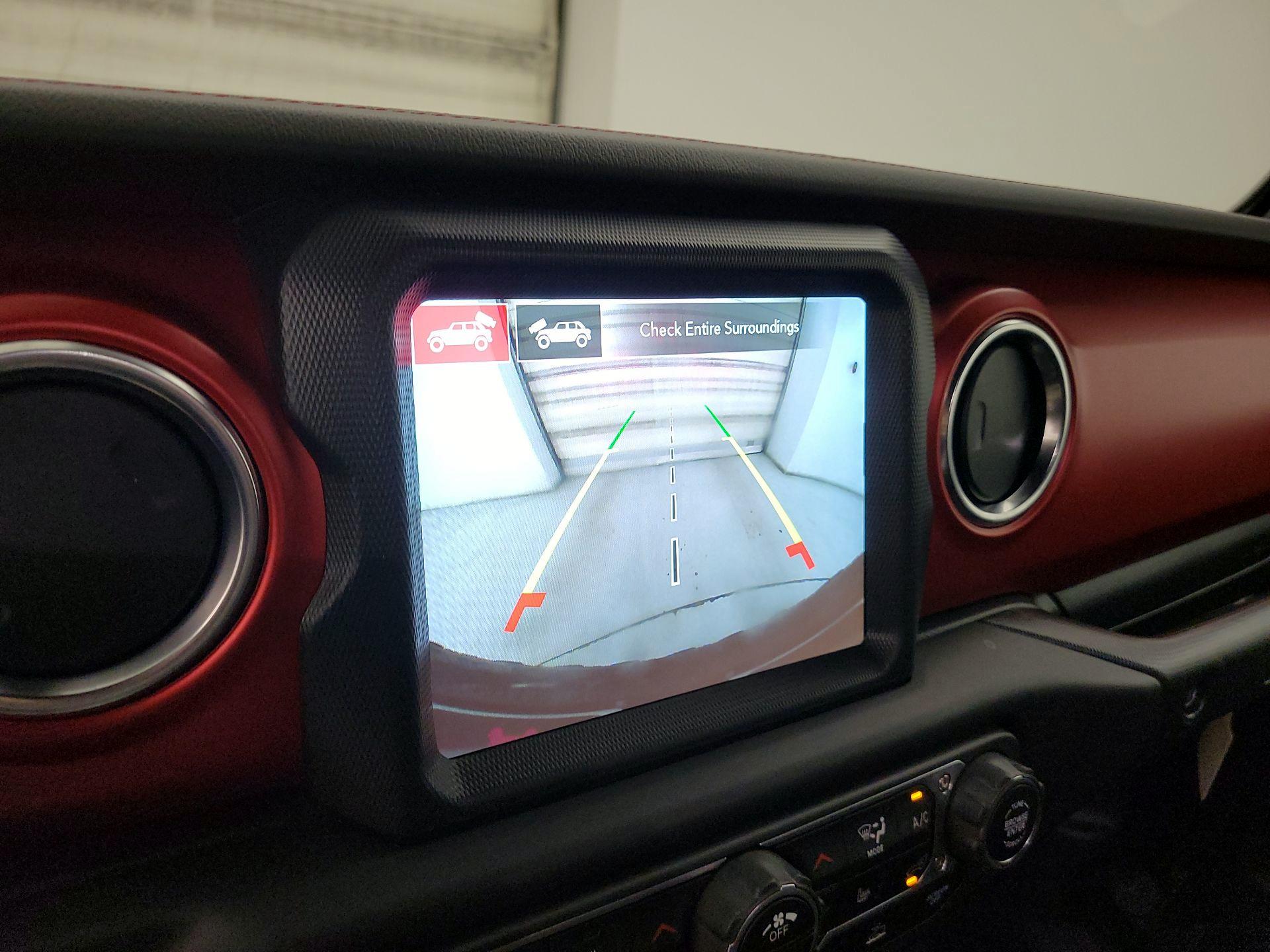 Thumbnail: 2022 Jeep Wrangler - 15