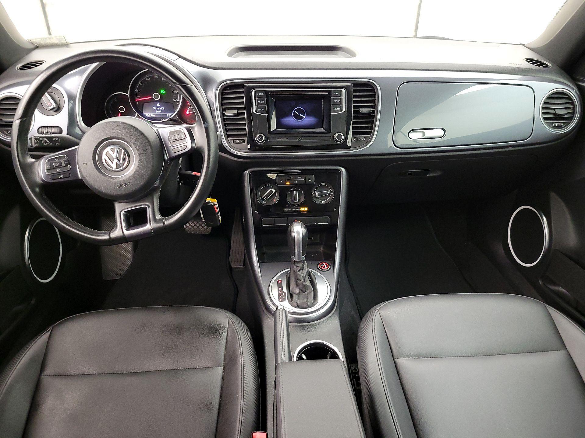 Thumbnail: 2018 Volkswagen Beetle - 9