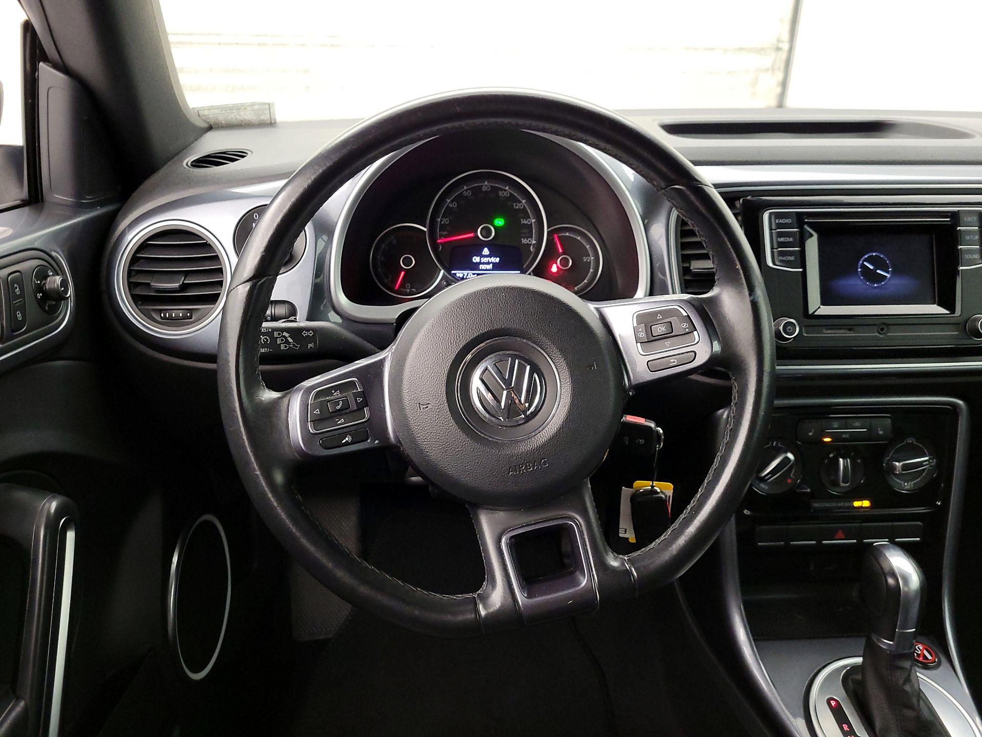 Thumbnail: 2018 Volkswagen Beetle - 10