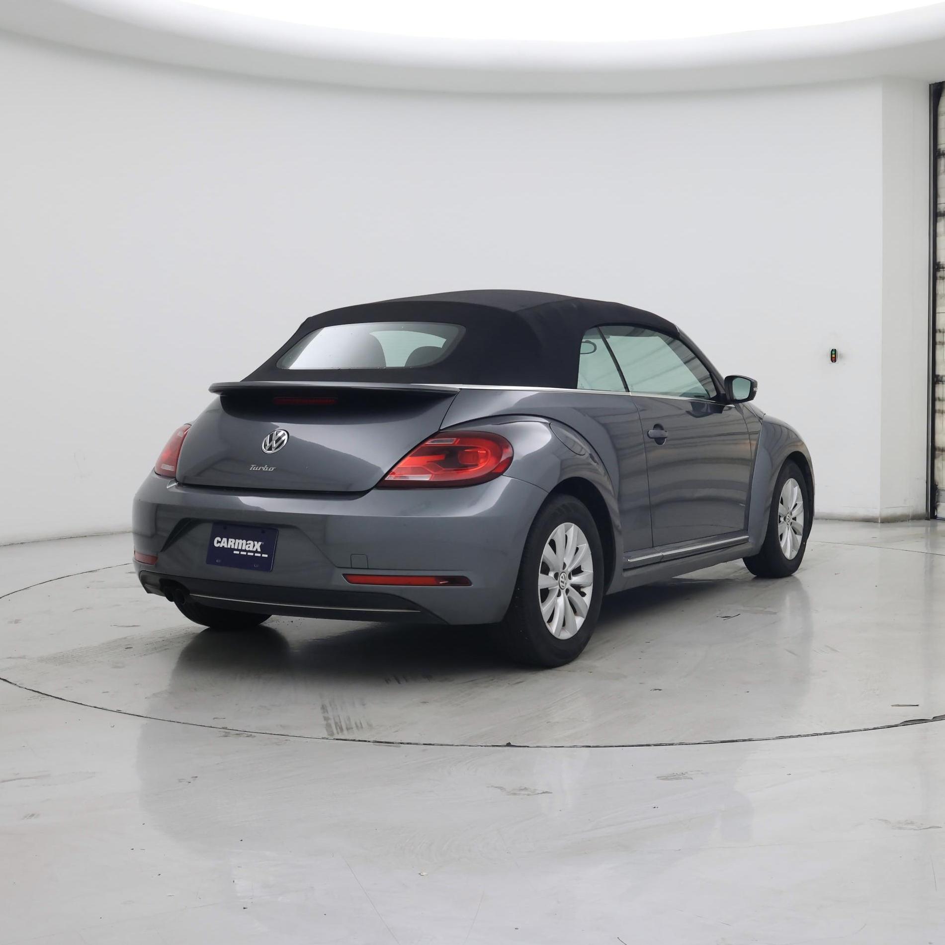 Thumbnail: 2018 Volkswagen Beetle - 8