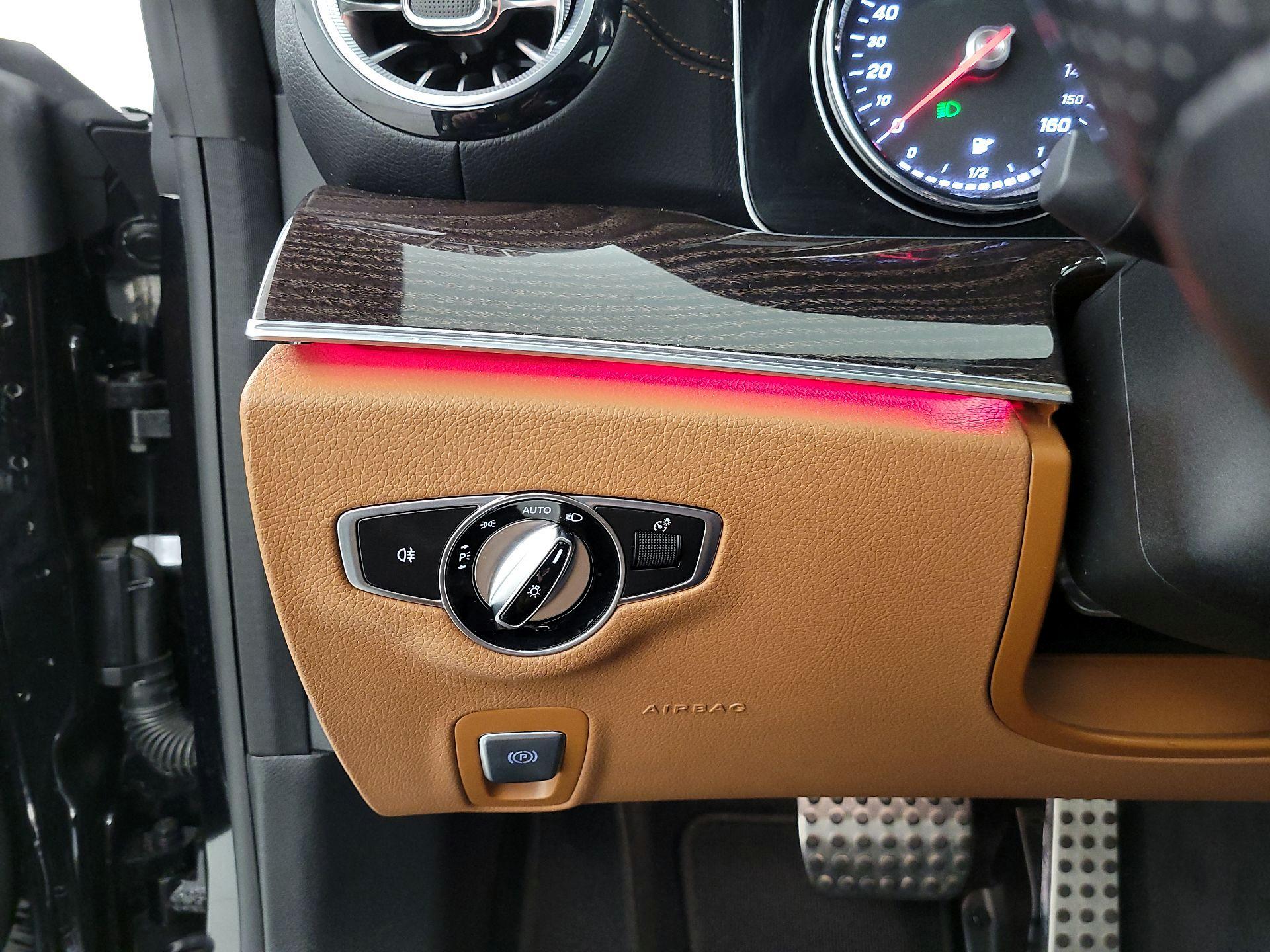 Thumbnail: 2019 Mercedes-Benz E-Class - 13