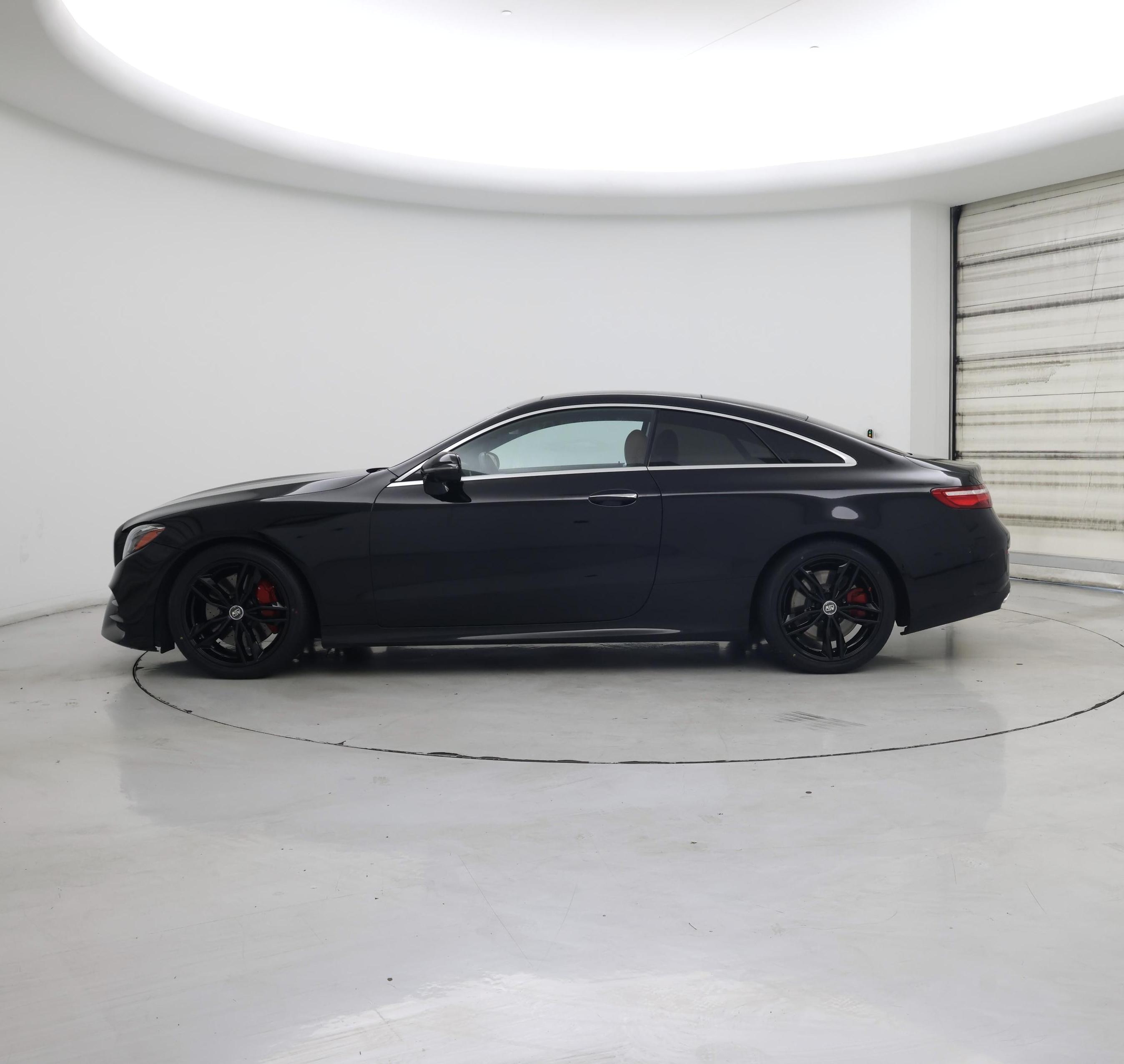 Thumbnail: 2019 Mercedes-Benz E-Class - 3