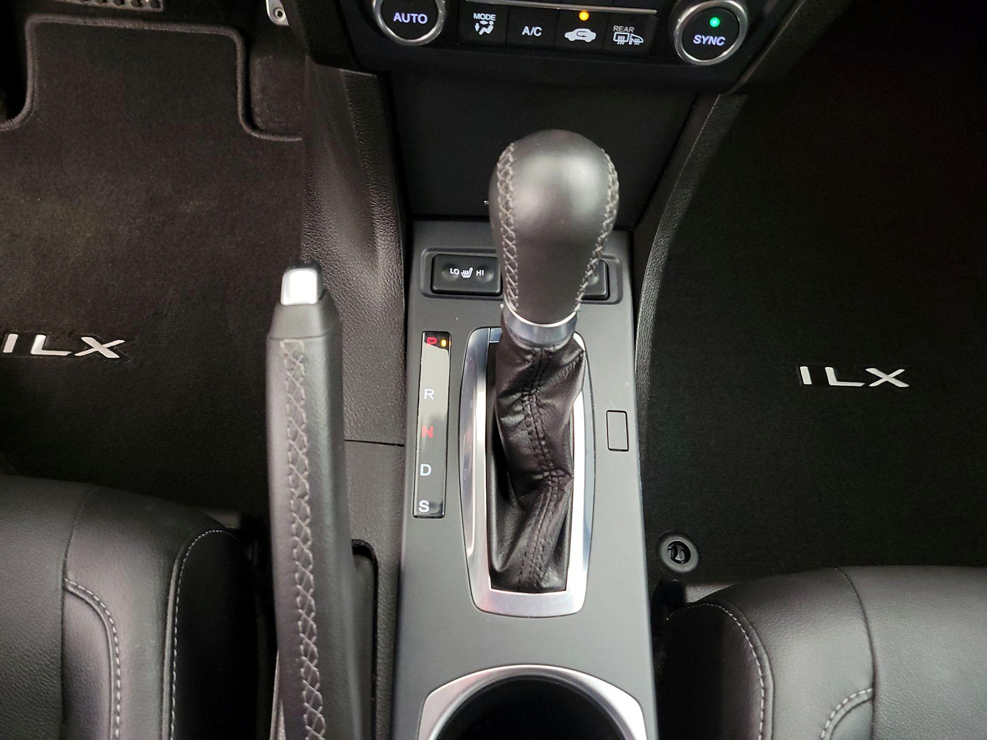 Thumbnail: 2021 Acura ILX - 17