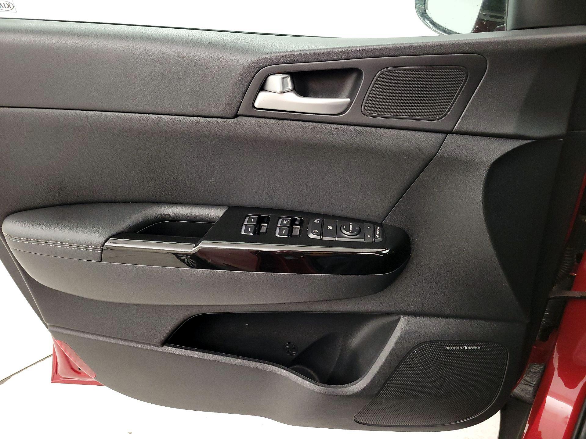 Thumbnail: 2019 Kia Sportage - 12