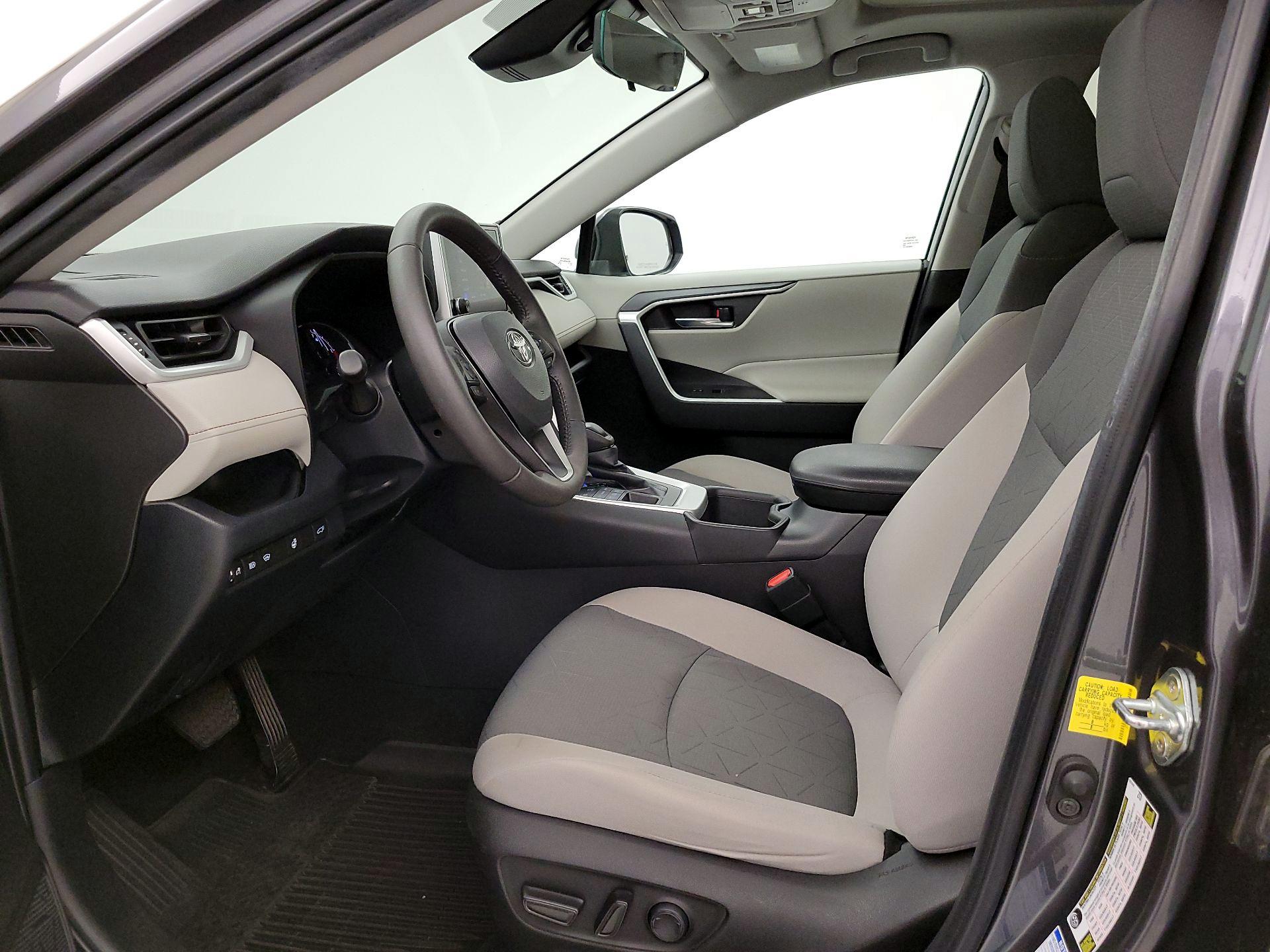 Thumbnail: 2023 Toyota RAV4 - 11